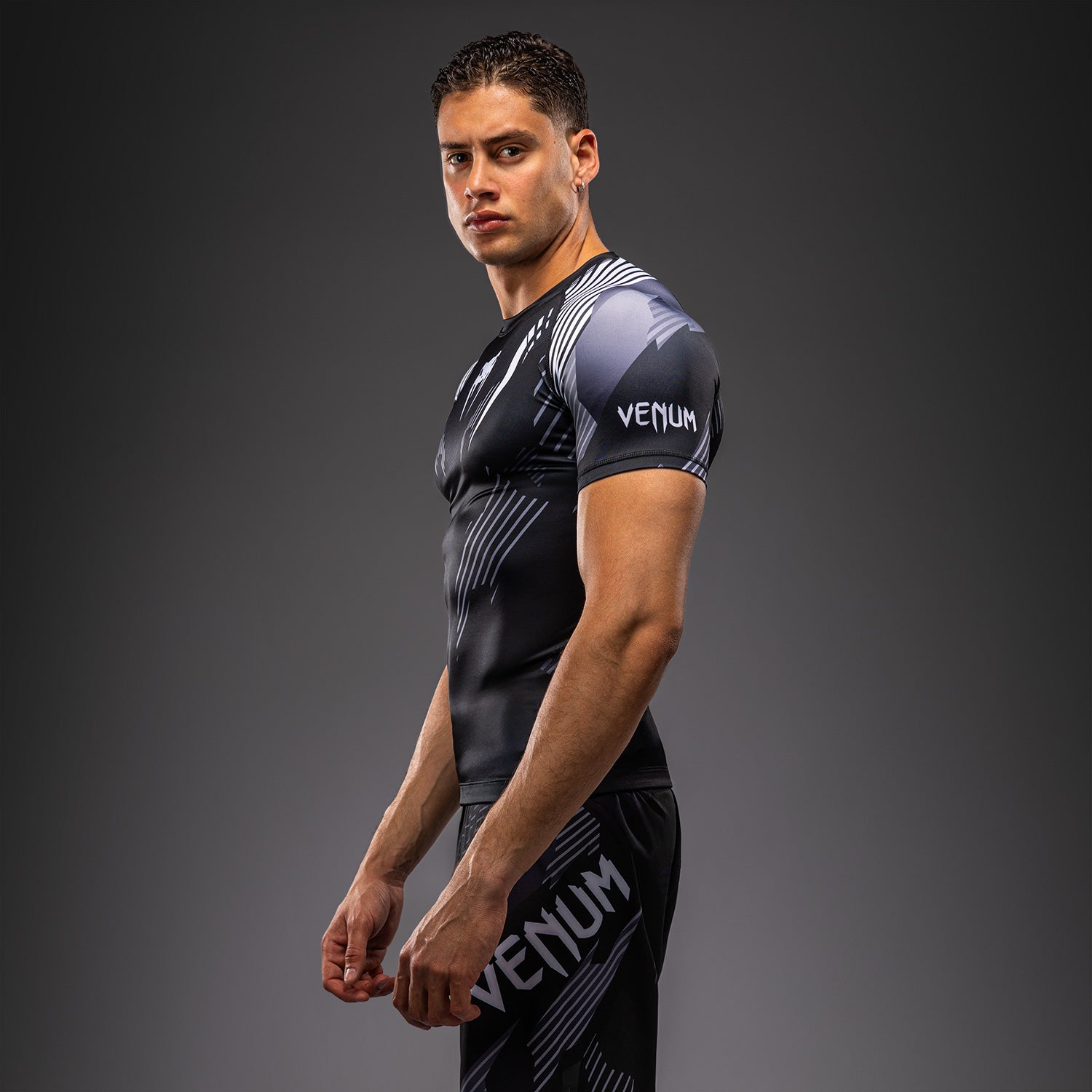 venum-no-gi-6-0-rashguard-kurzarm-schwarz-wei image 2
