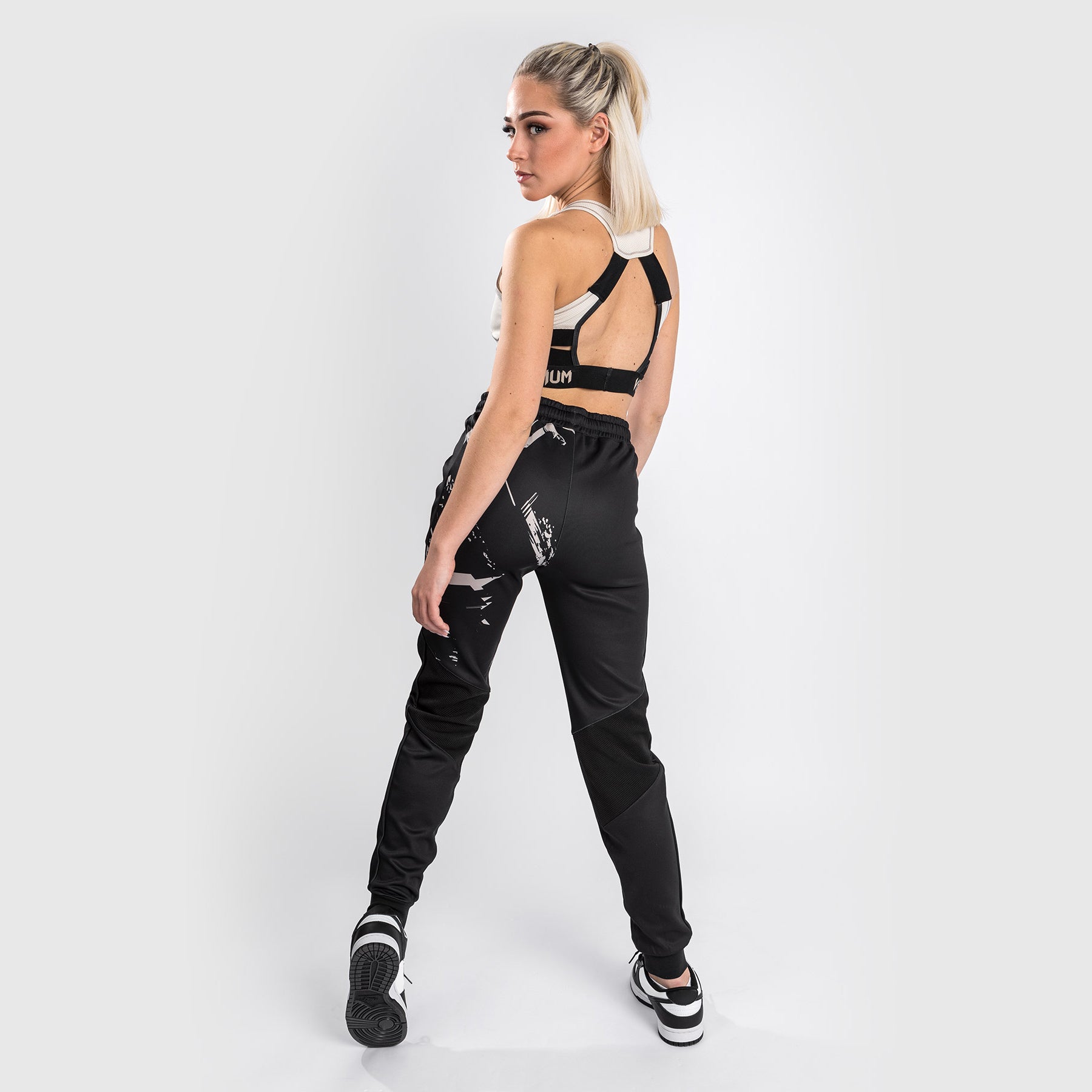 ufc-venum-authentic-fight-week-2-0-damen-jogginghose-schwarz-sand image 2