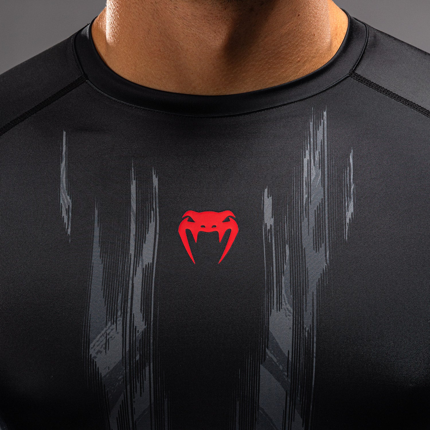 venum-demon-langarm-rashguard-herren-schwarz-grau image 5