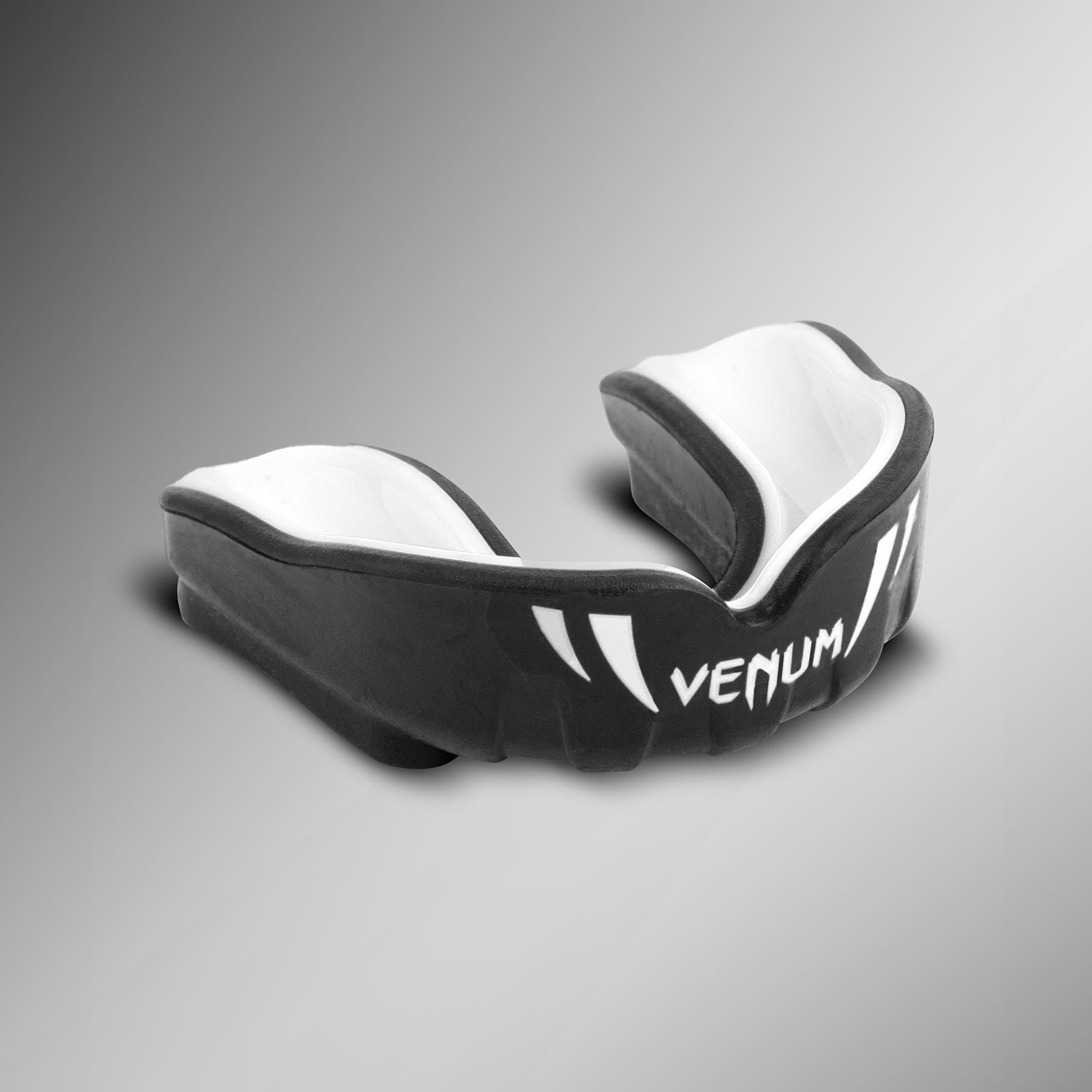venum-challenger-kinder-mundschutz-schwarz-wei-2 image 3