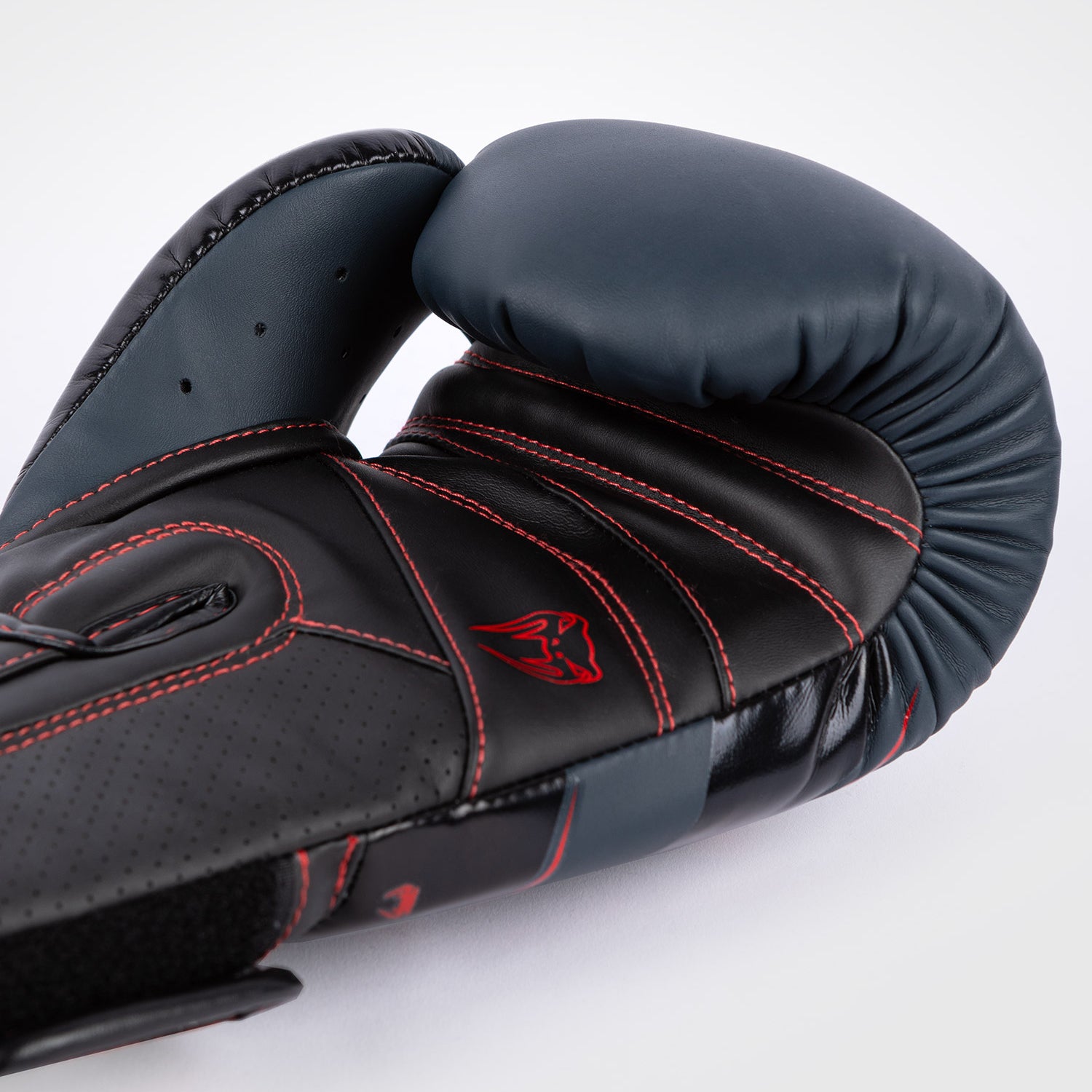 venum-elite-evo-boxhandschuhe-navy-schwarz-rot image 4