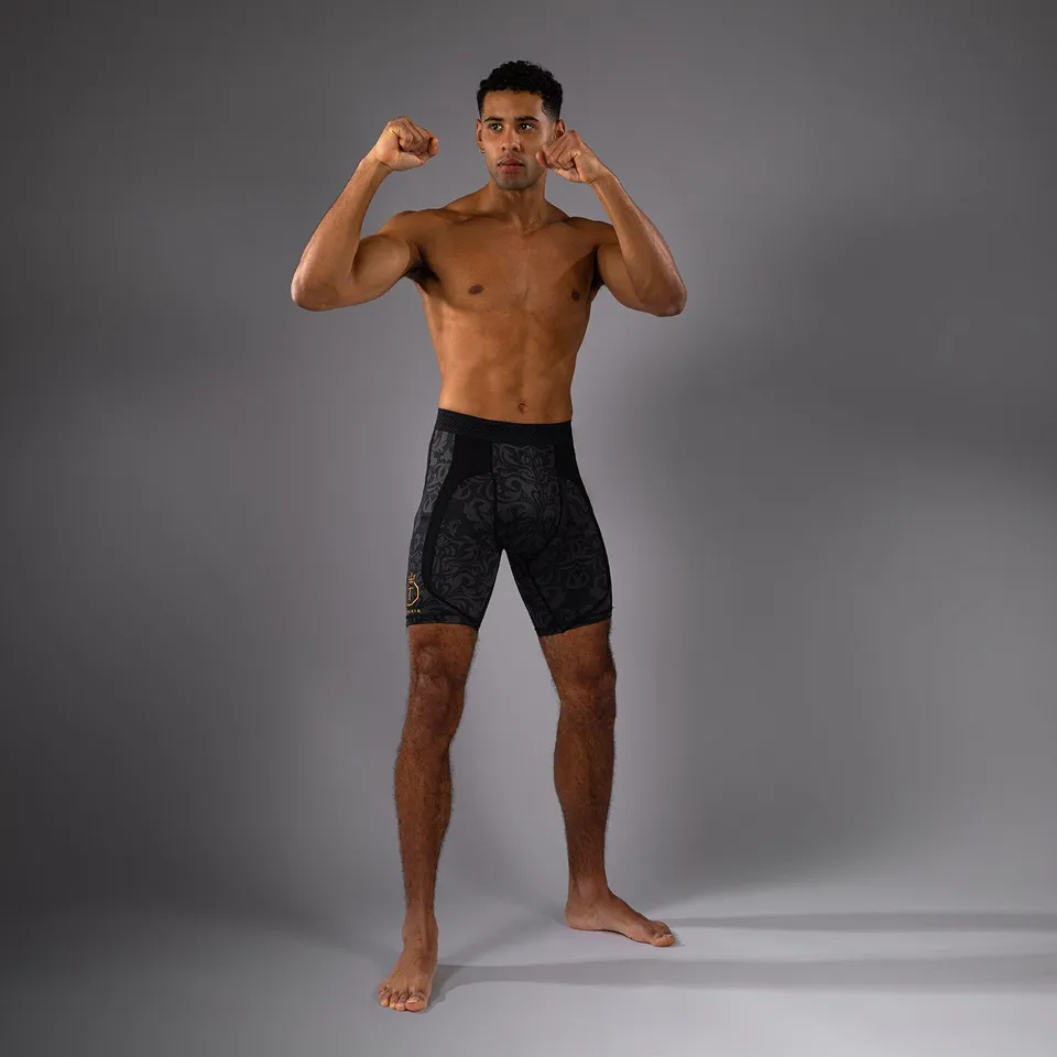 venum-x-topuria-unmatched-edition-vale-tudo-shorts-schwarz-gold image 1
