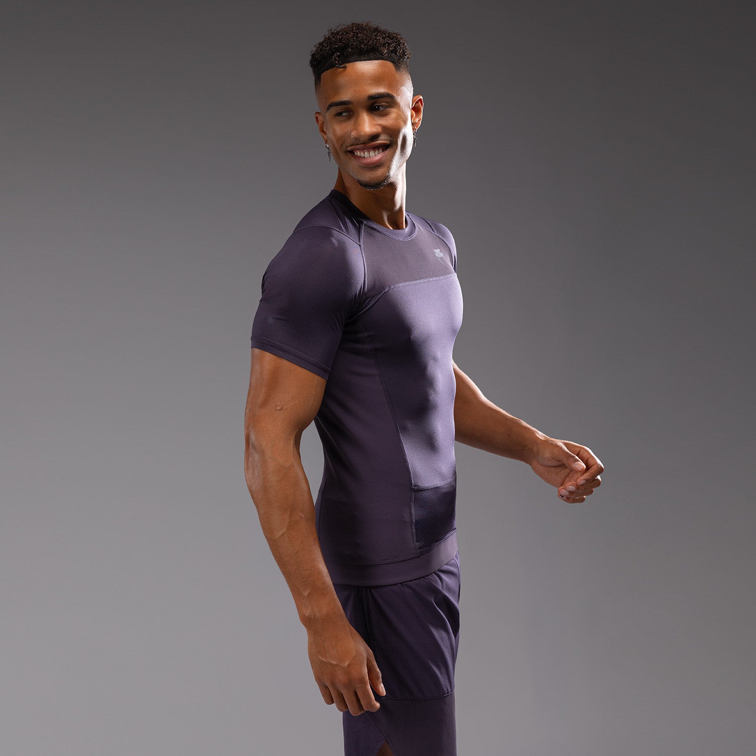 venum-g-fit-air-herren-kurzarm-rashguard-tiefpurpur image 3