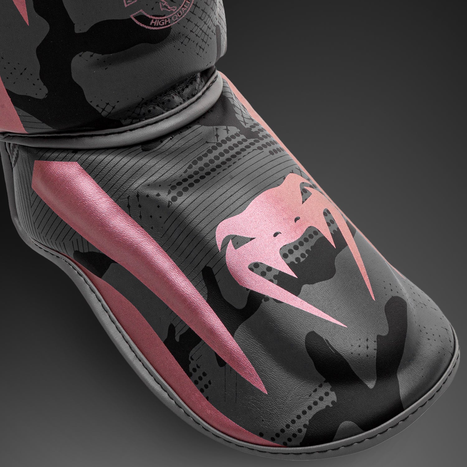 venum-elite-schienbeinsch-tzer-schwarz-rosa-gold image 3