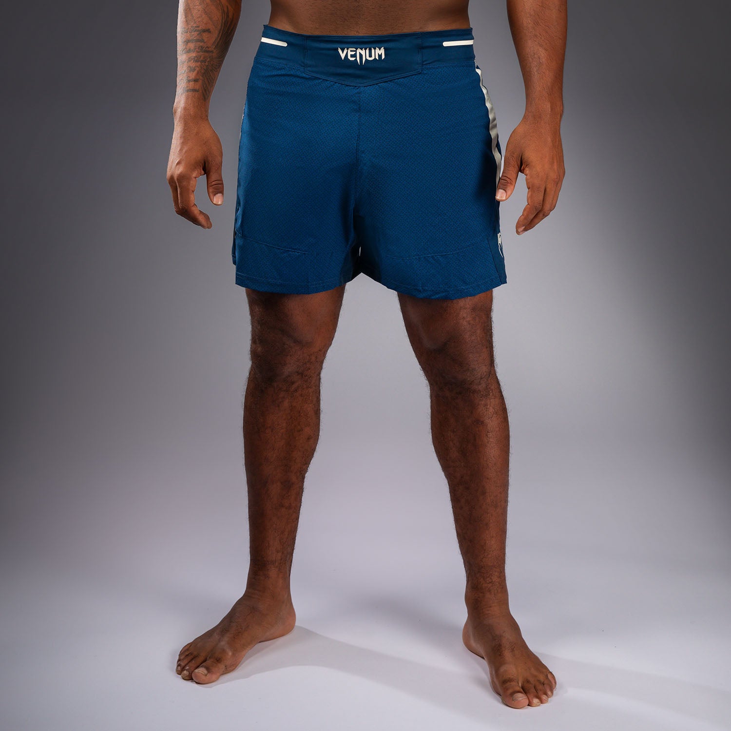 venum-x-roger-gracie-academy-fightshorts-blau image 1
