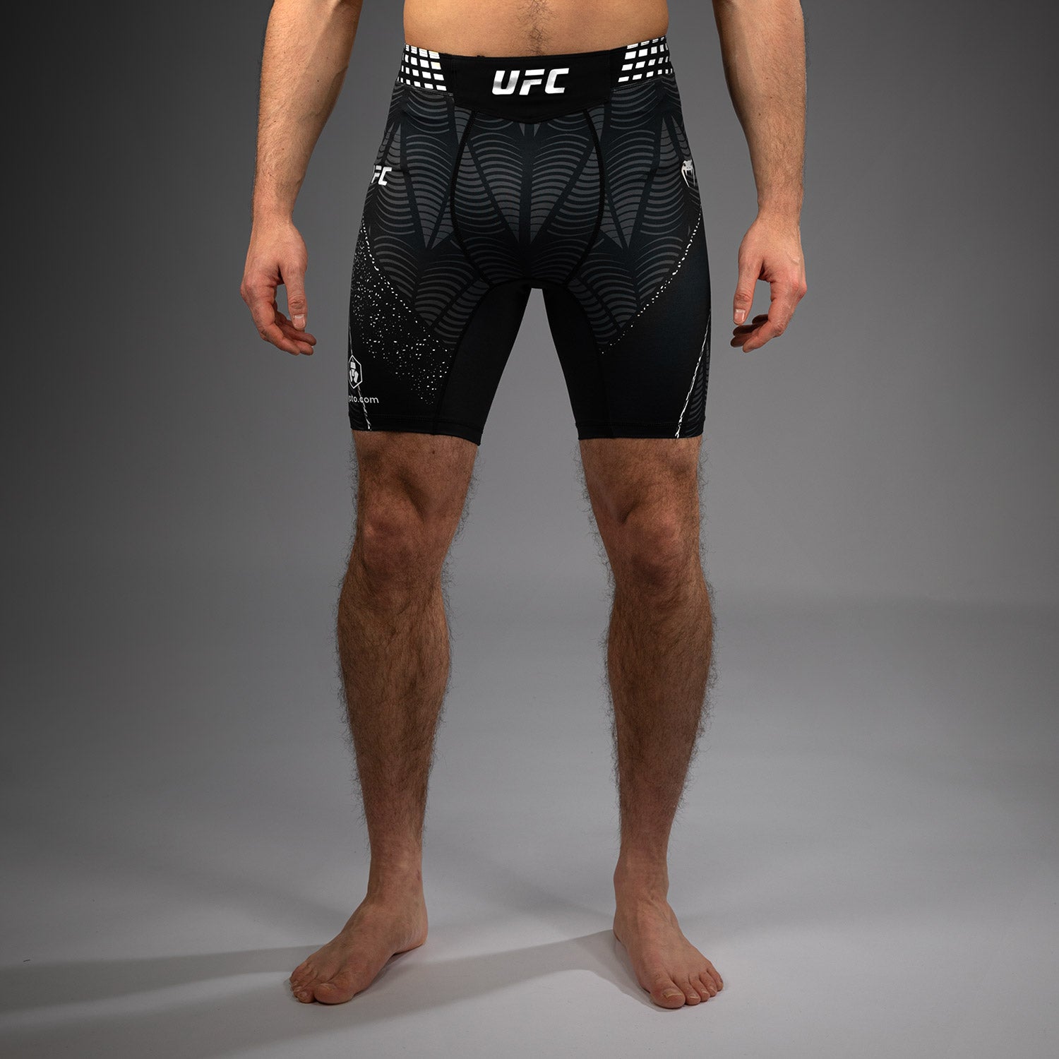 ufc-zenith-by-venum-authentic-fight-night-vale-tudo-short-herren-schwarz image 1