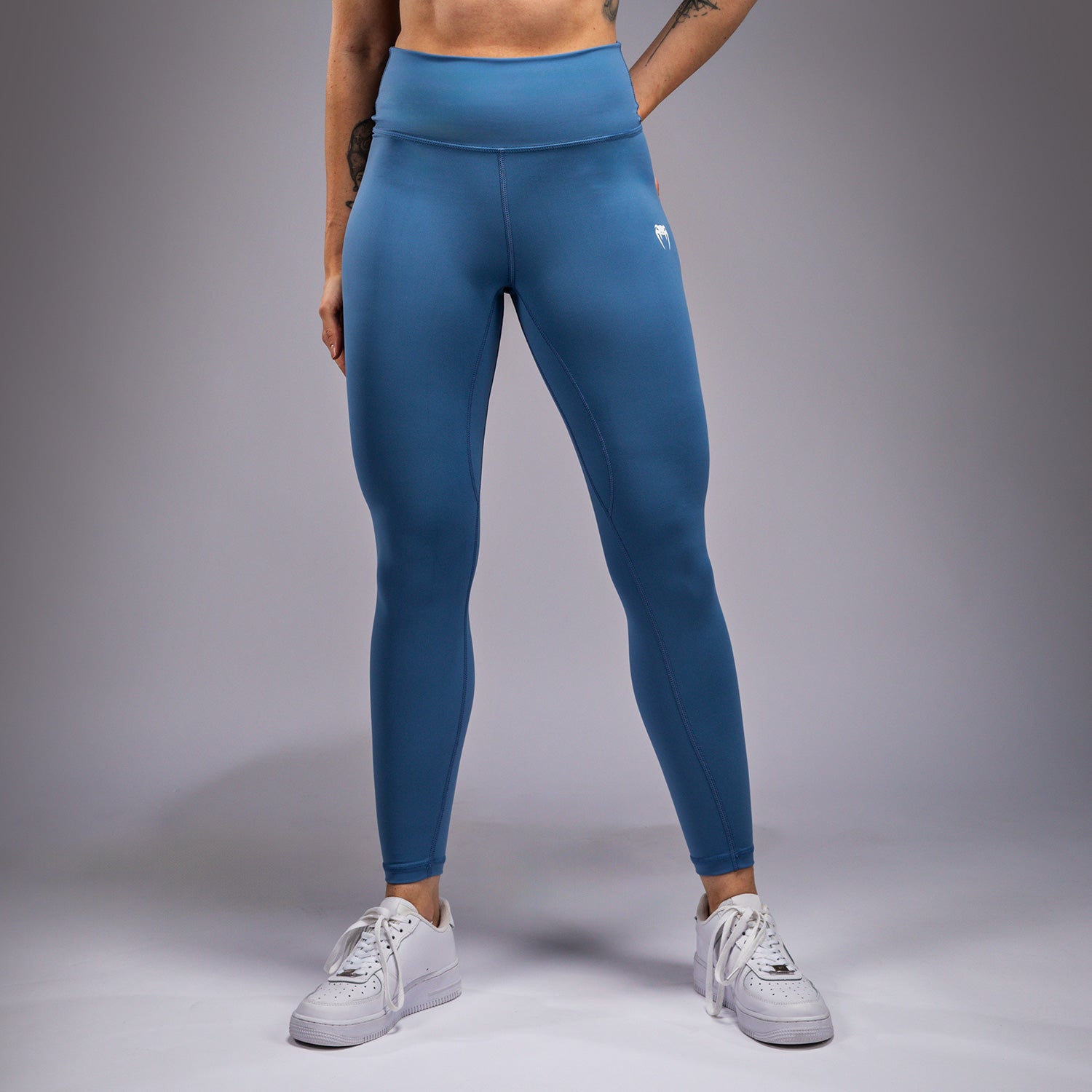 venum-essential-damen-lifestyle-leggings-stormblau image 1