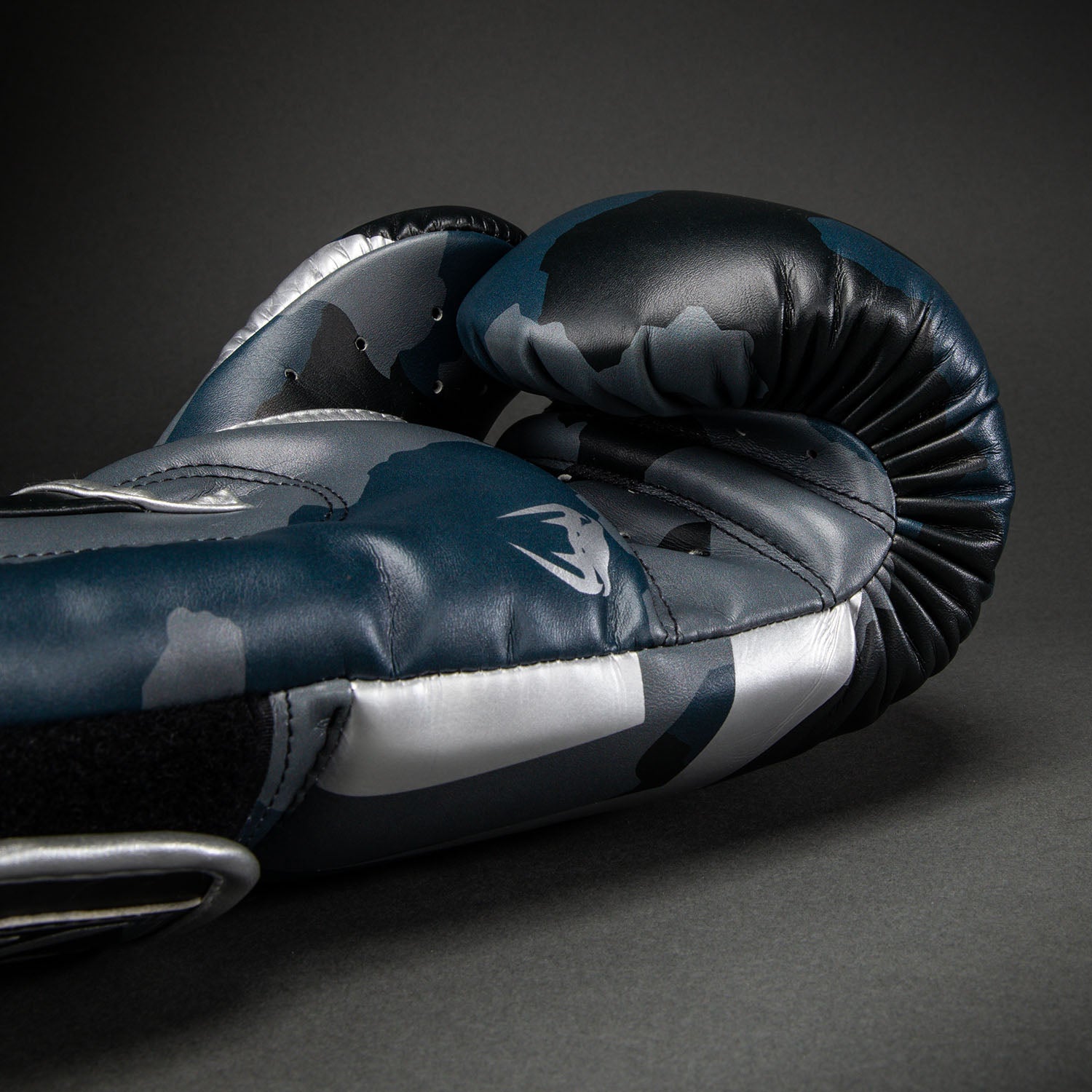 venum-elite-boxhandschuhe-dunkelmarineblau-blau image 4