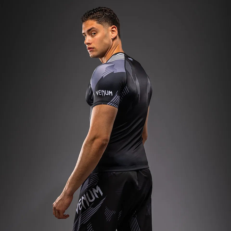 venum-no-gi-6-0-rashguard-kurzarm-schwarz-wei image 1
