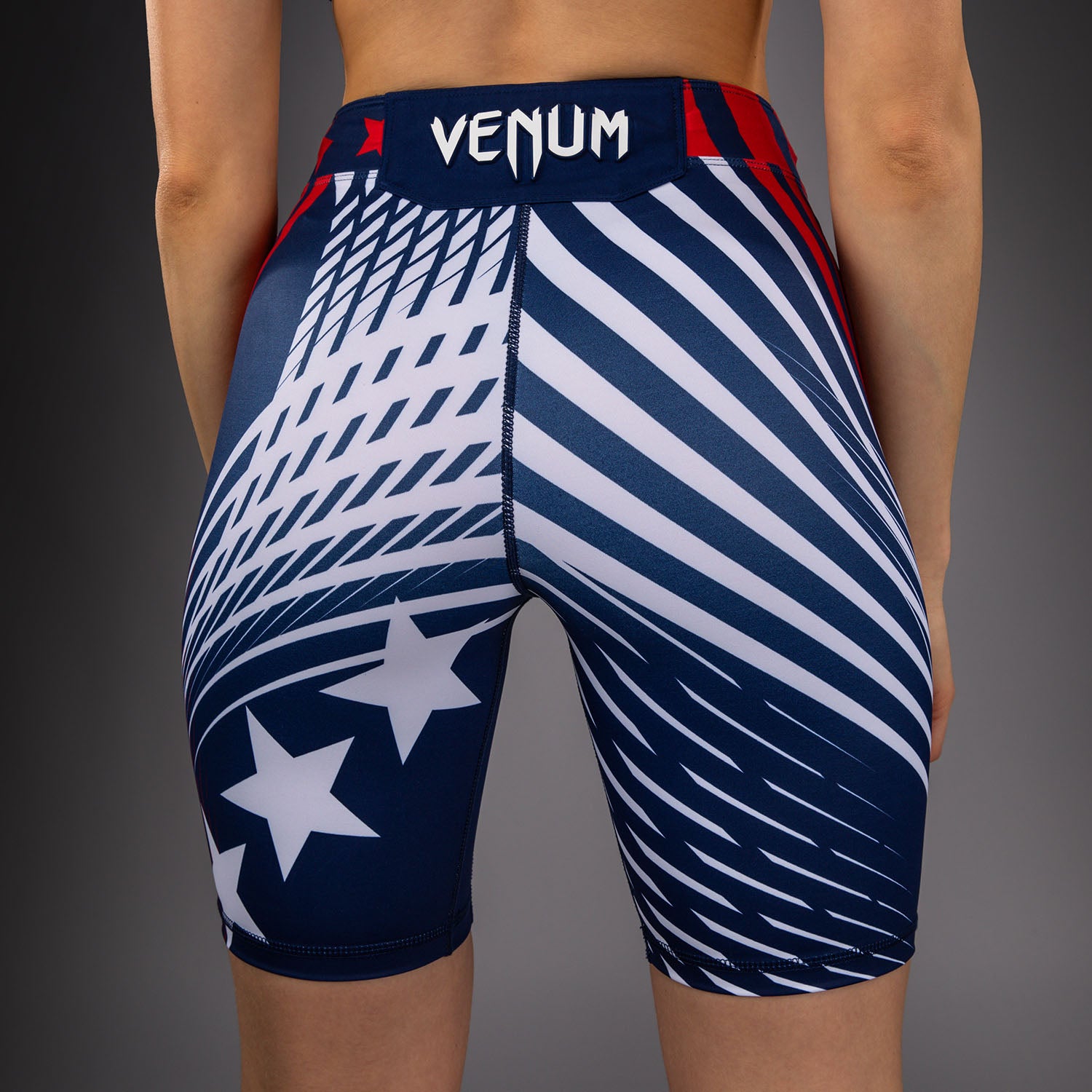 ufc-freedom-250-by-venum-authentic-vale-tudo-shorts-long-fit-damen-blau image 7