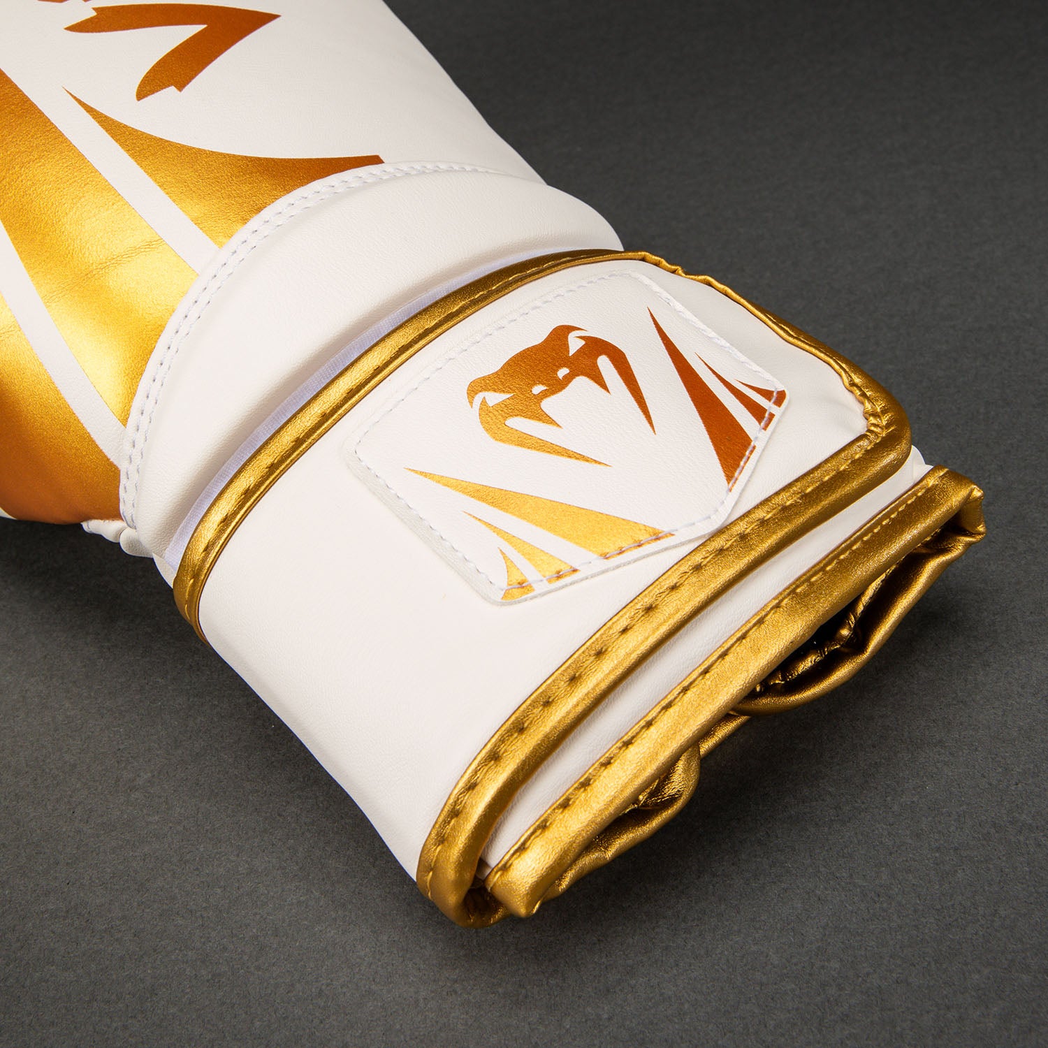 venum-challenger-2-5-boxhandschuhe-wei-gold image 4