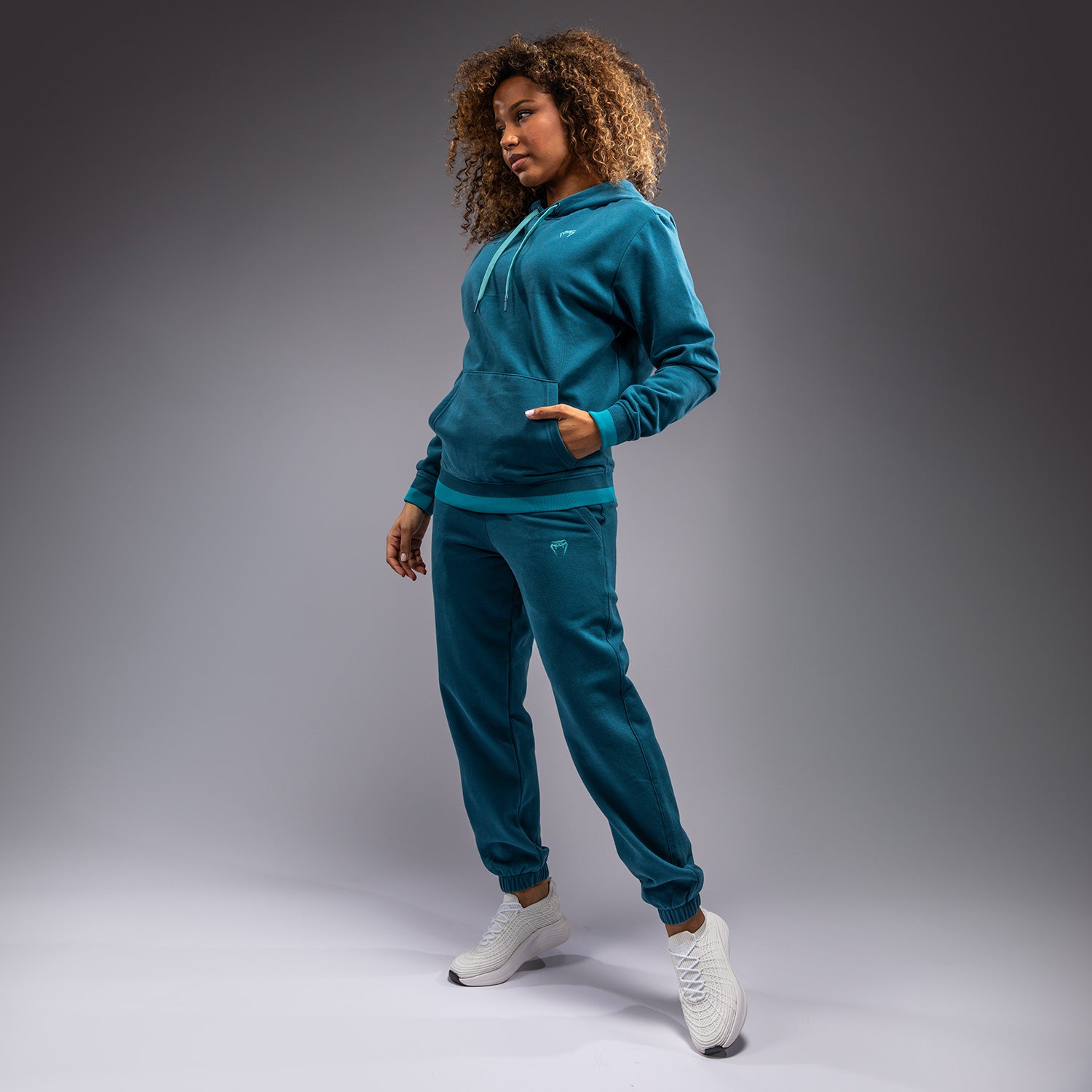 venum-x-demi-kapuzenpullover-damen-azurblau image 2