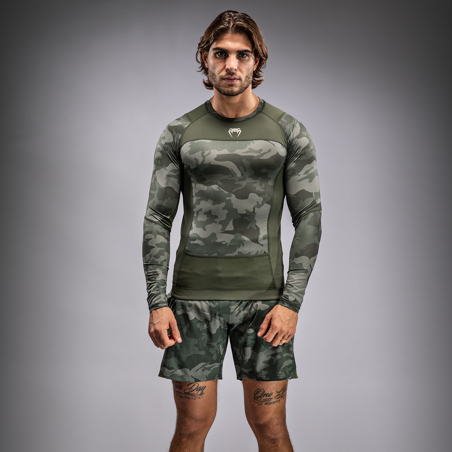 venum-g-fit-air-herren-langarm-rashguard-armee-camouflage image 1