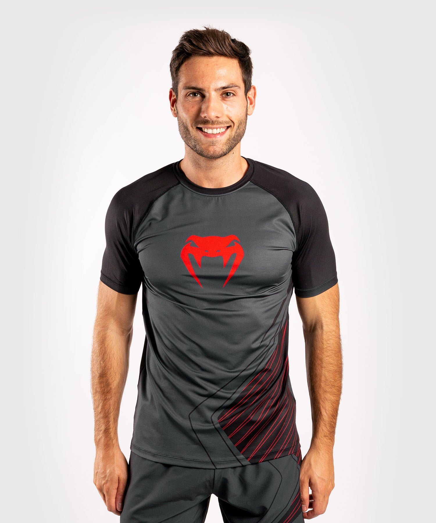 venum-contender-5-0-dry-tech-t-shirt-herren-schwarz-rot image 1