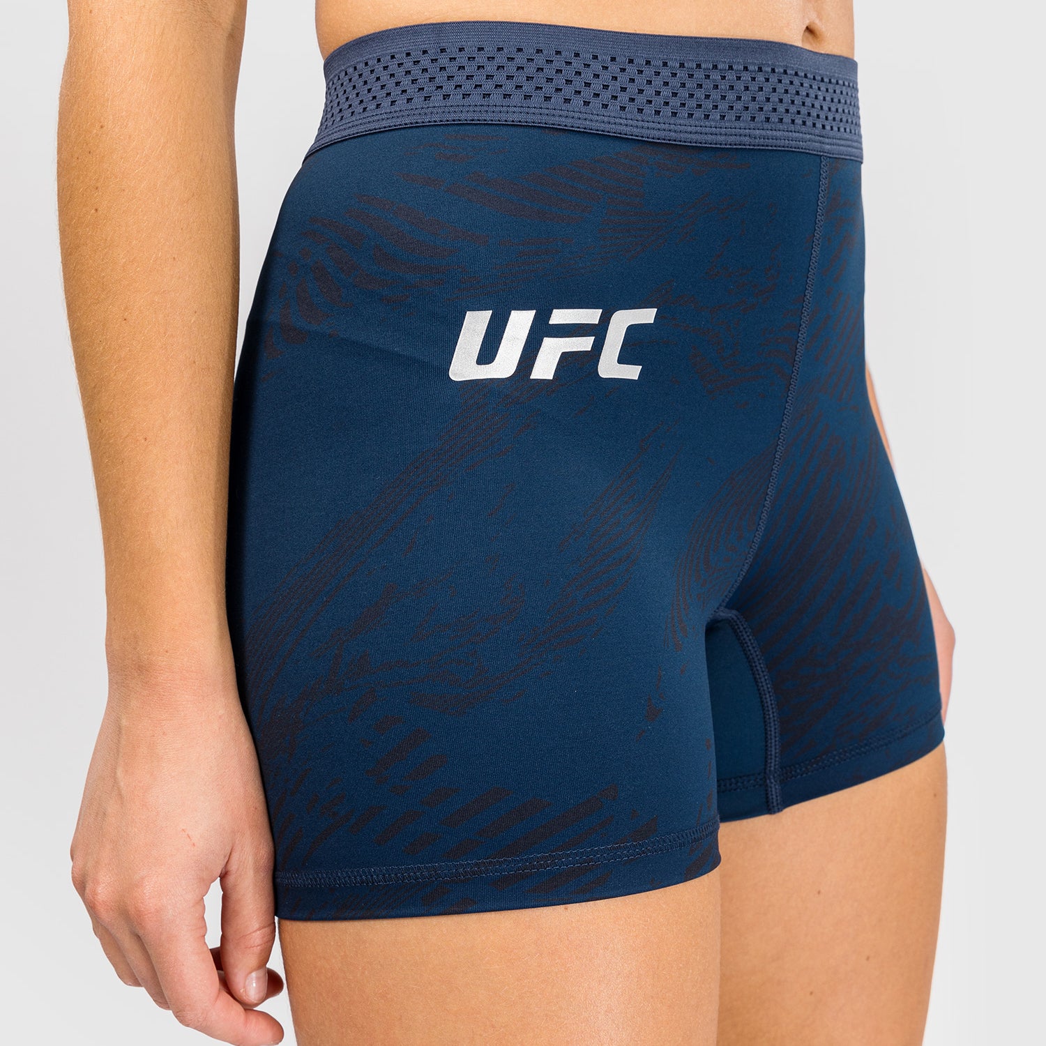 ufc-fusion-by-venum-fight-week-damen-vale-tudo-short-ozeanblau image 7