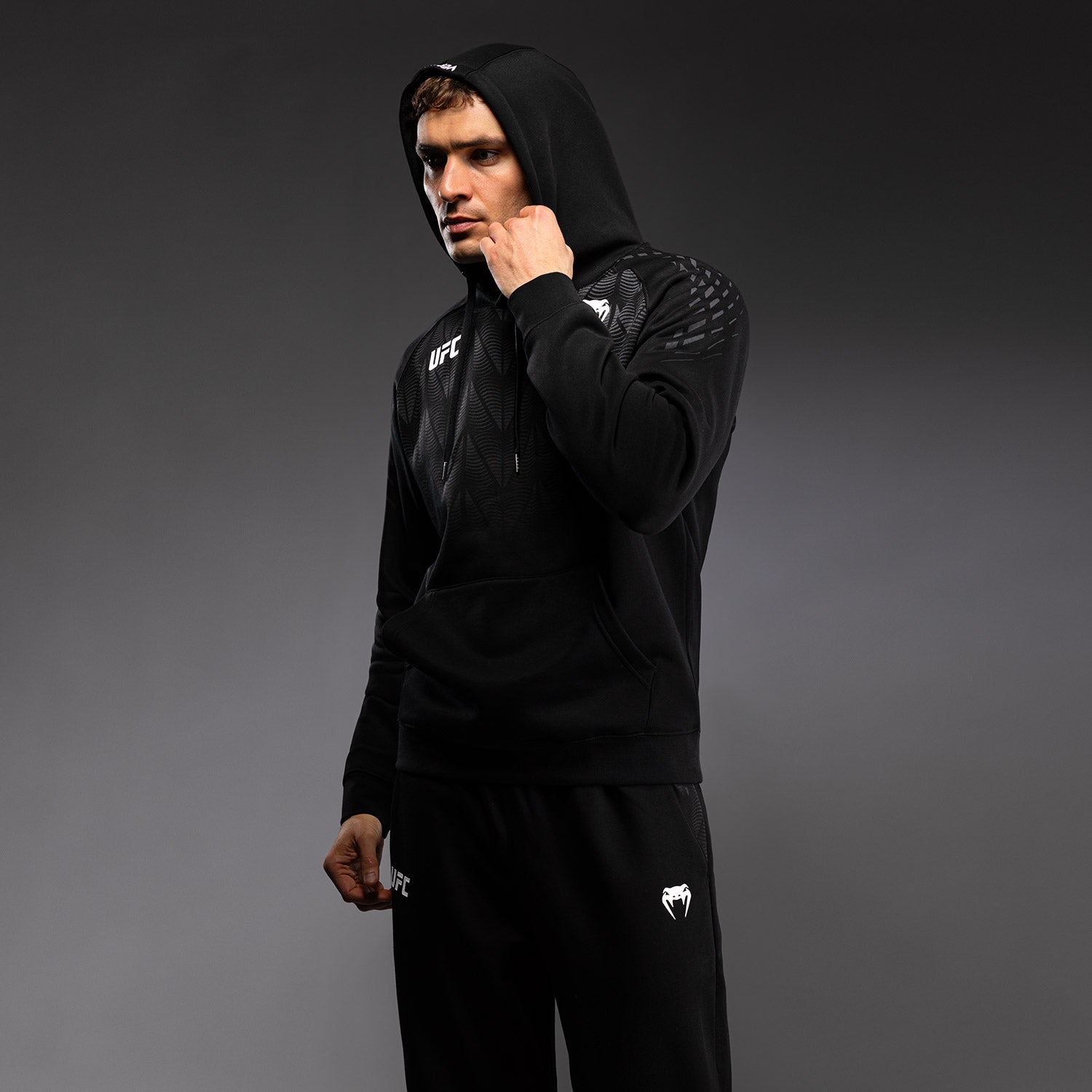 ufc-zenith-by-venum-replica-hoodie-schwarz-herren image 3