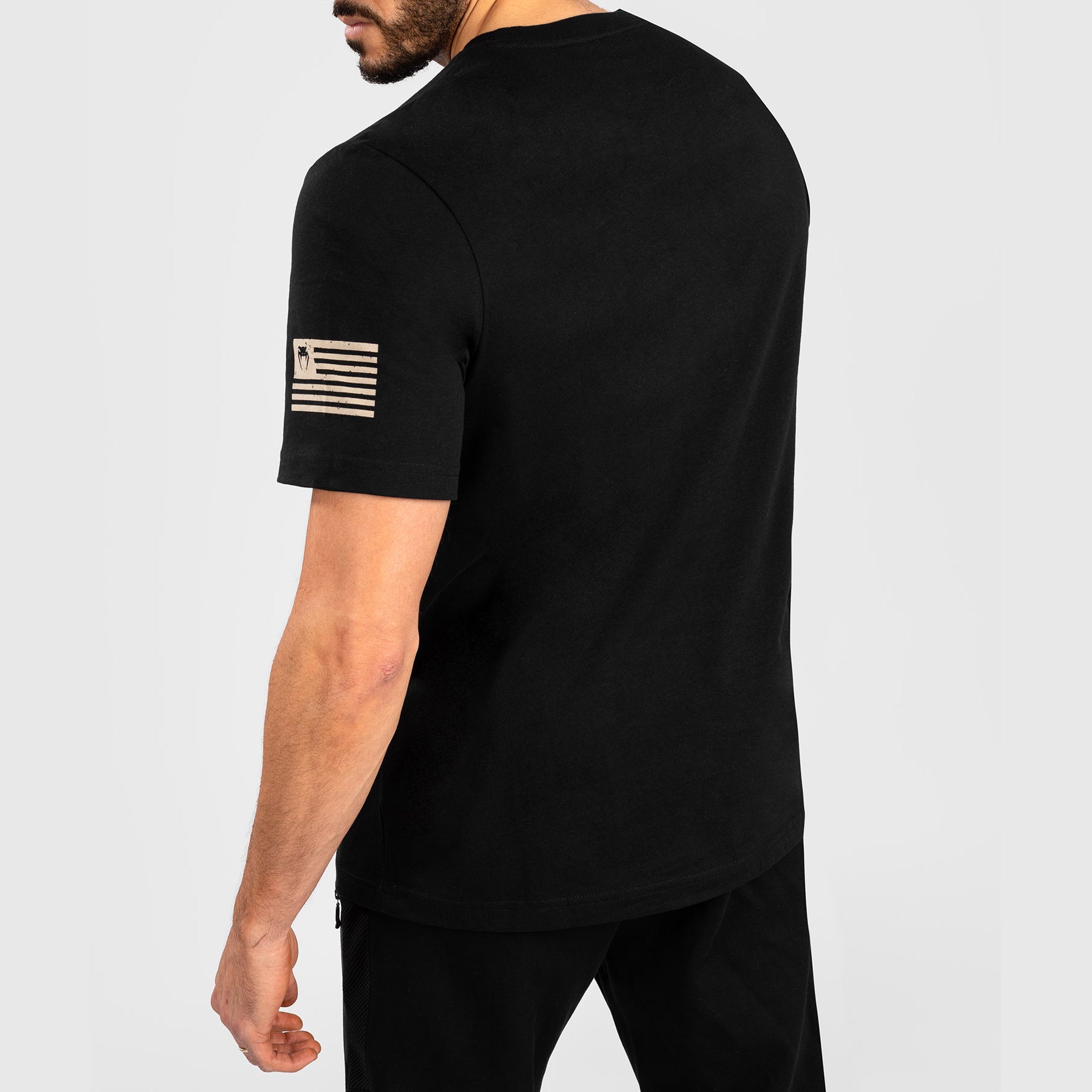 venum-giant-usa-t-shirt-regular-fit-schwarz image 6