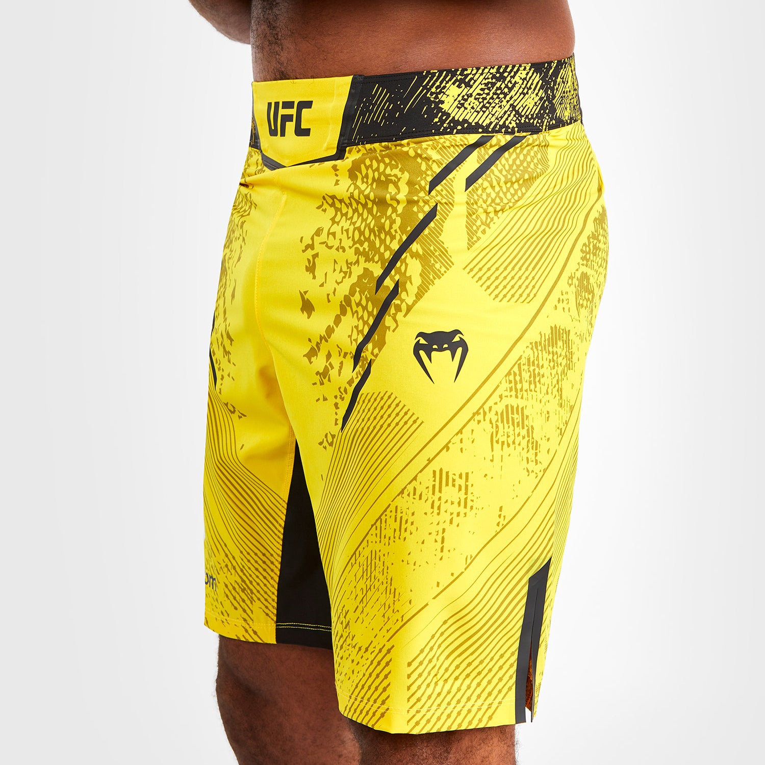 venum-ufc-adrenaline-authentic-fight-night-kampfshorts-lange-passform-herren-gel image 6