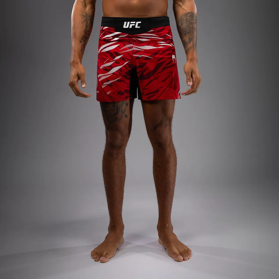 venum-ufc-fusion-authentic-fight-night-fight-short-herren-short-fit-rot image 1