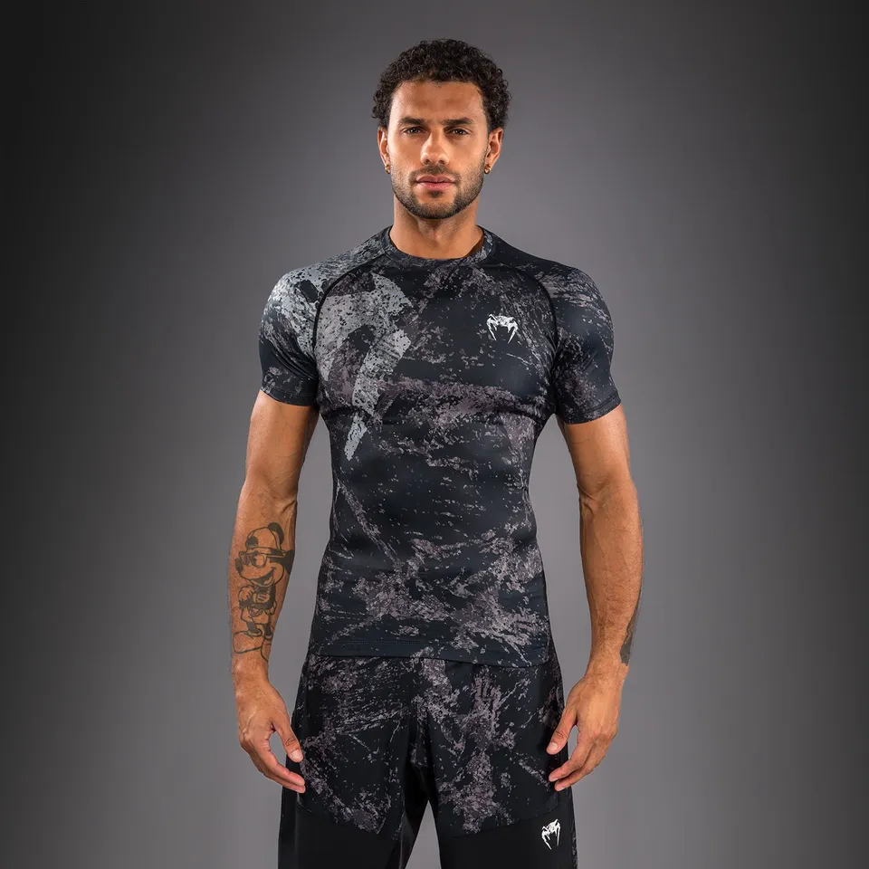 venum-rage-workout-kurzarm-rashguard-schwarz-grau-herren image 1