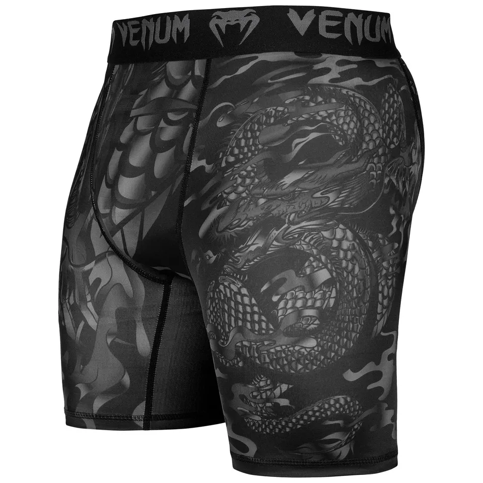 venum-dragon-s-flight-kompressions-shorts-herren-schwarz-schwarz image 1