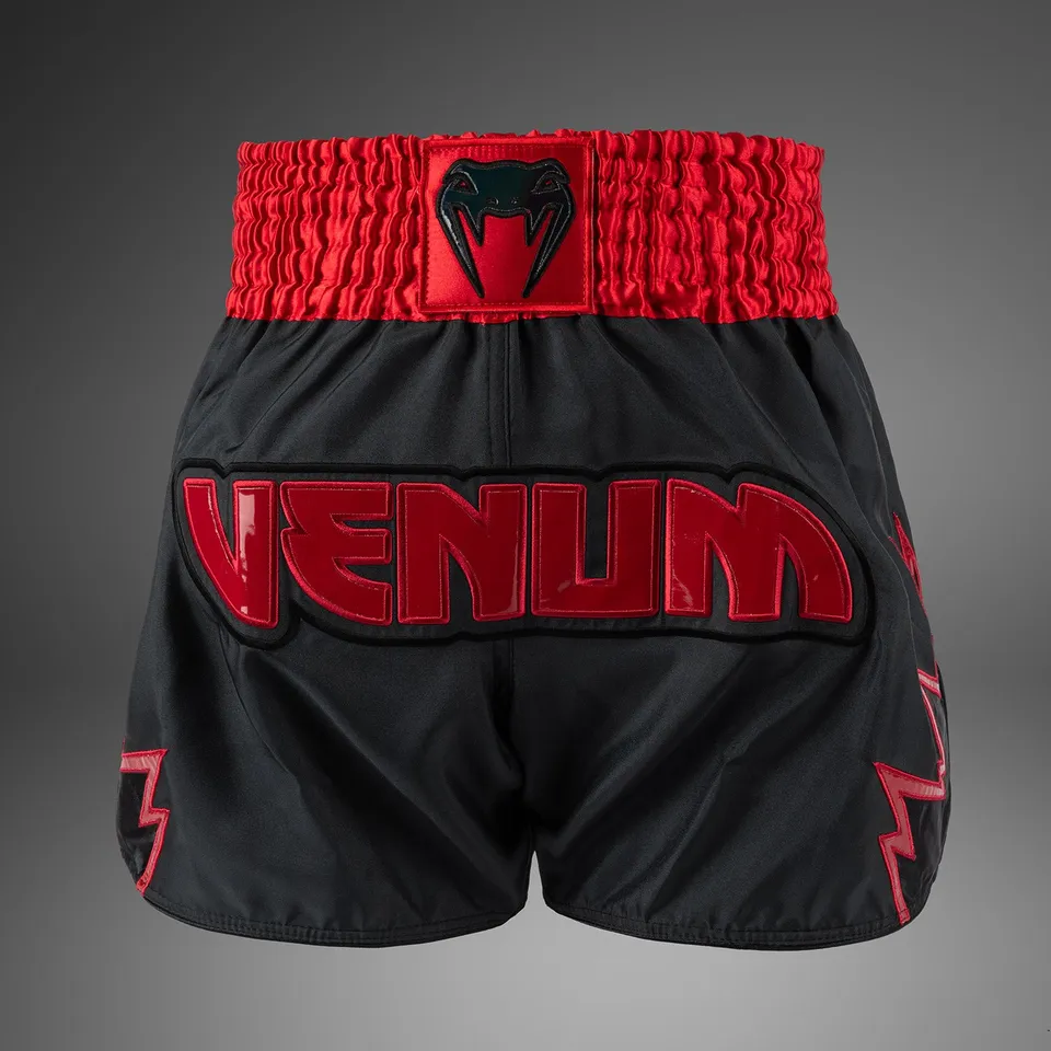 venum-inferno-muay-thai-shorts-kohlegrau-rot image 1