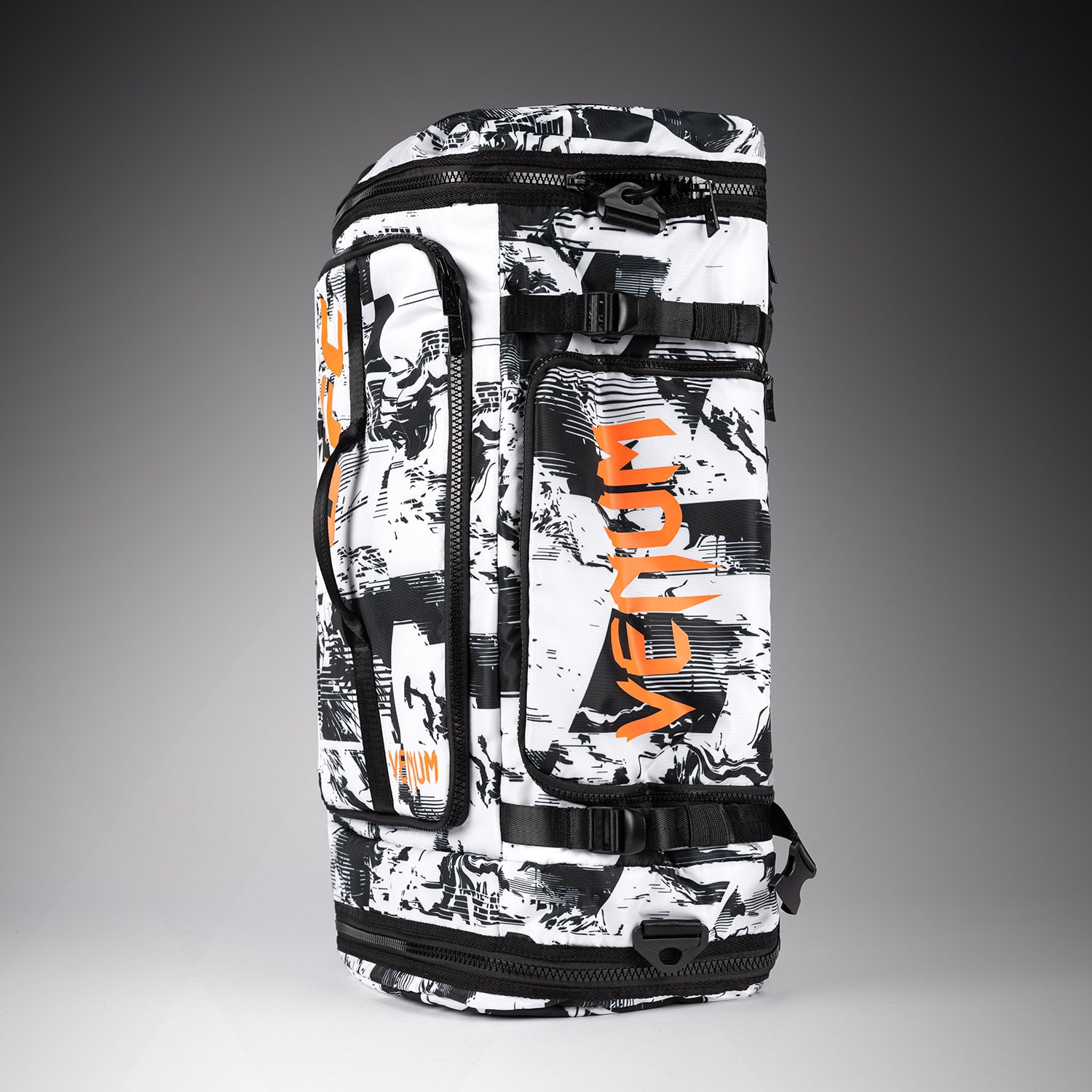 ufc-zenith-by-venum-authentic-fight-week-sporttasche-wei-48l-rucksack-duffel image 2