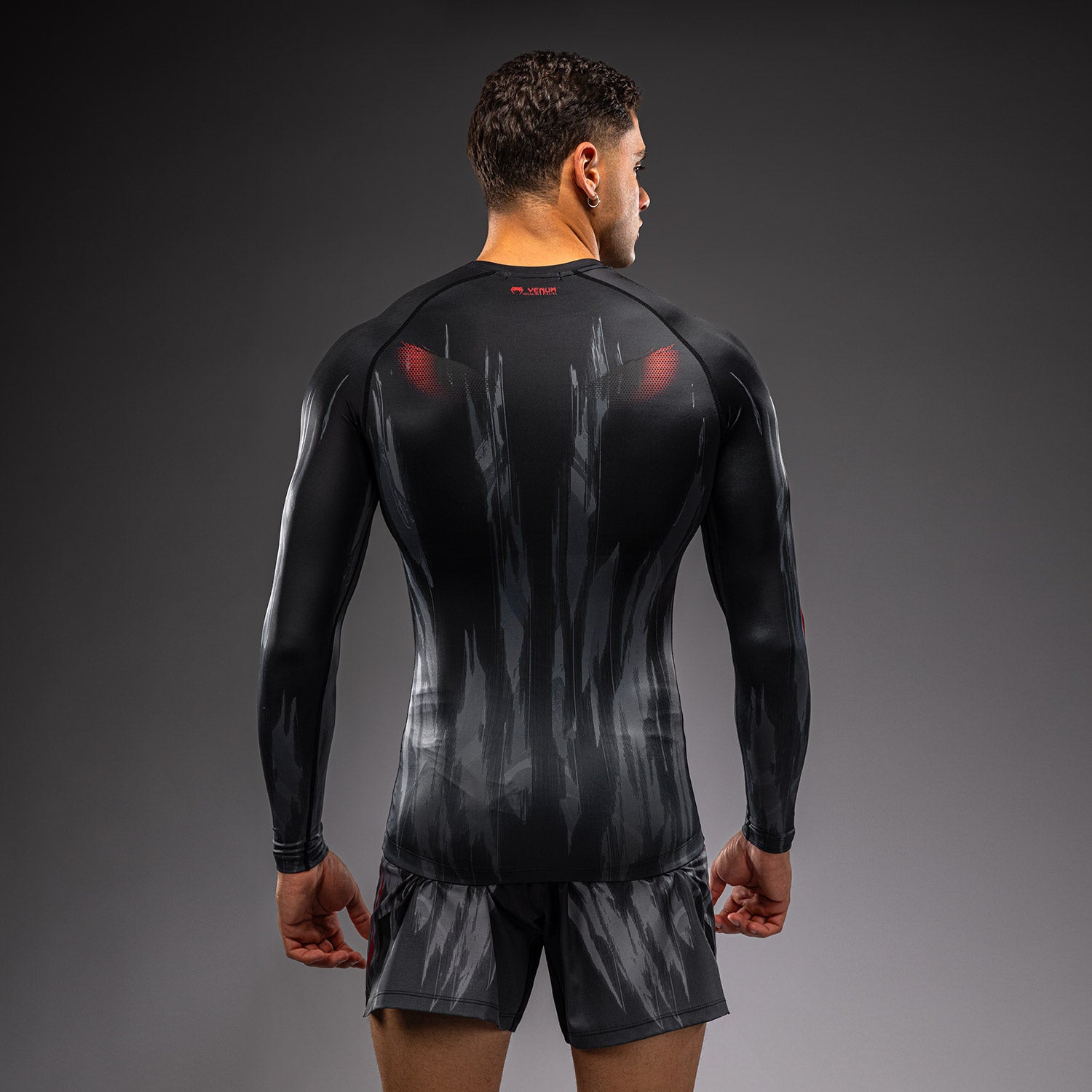 venum-demon-langarm-rashguard-herren-schwarz-grau image 4