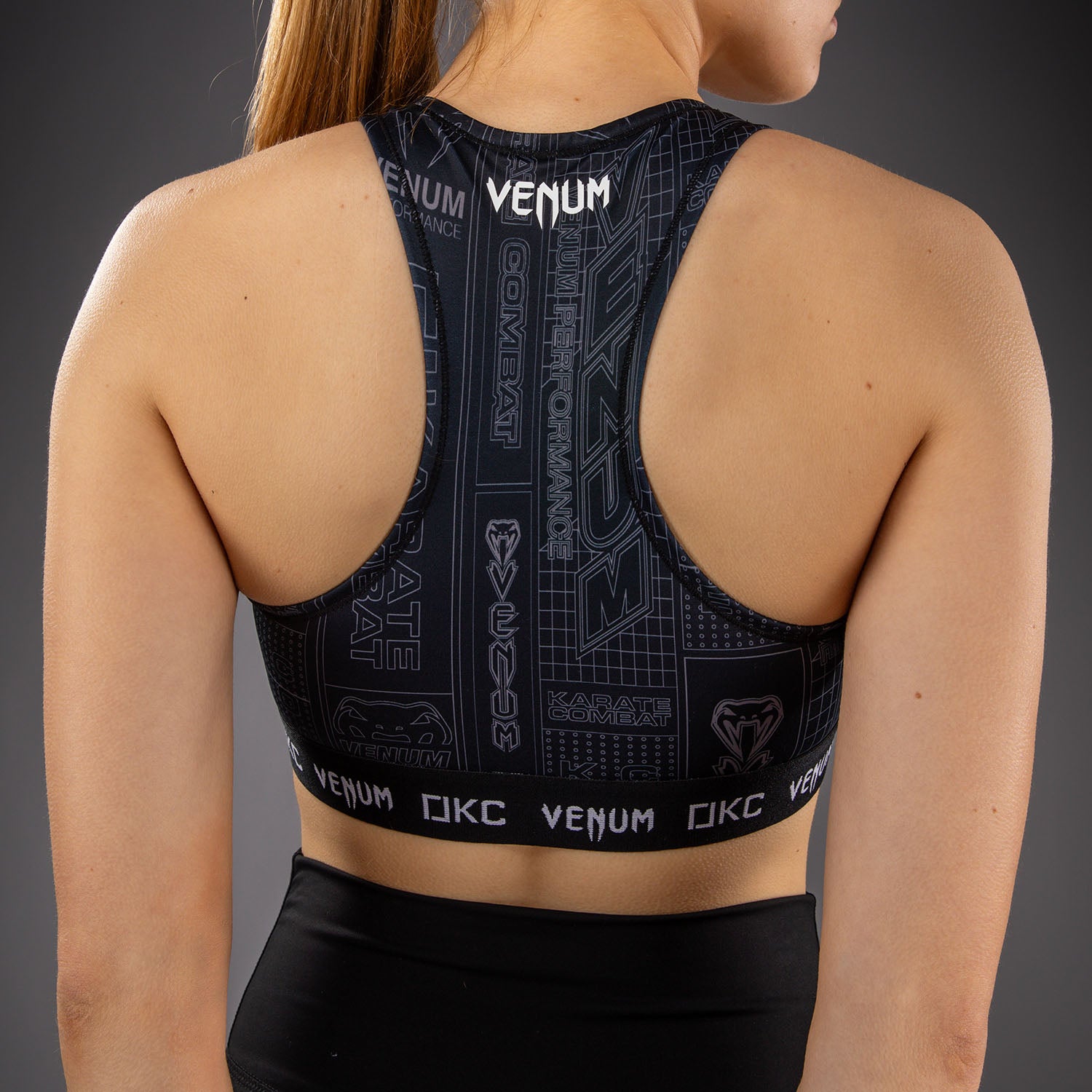 venum-karate-combat-sport-bh-schwarz-grau-damen image 7