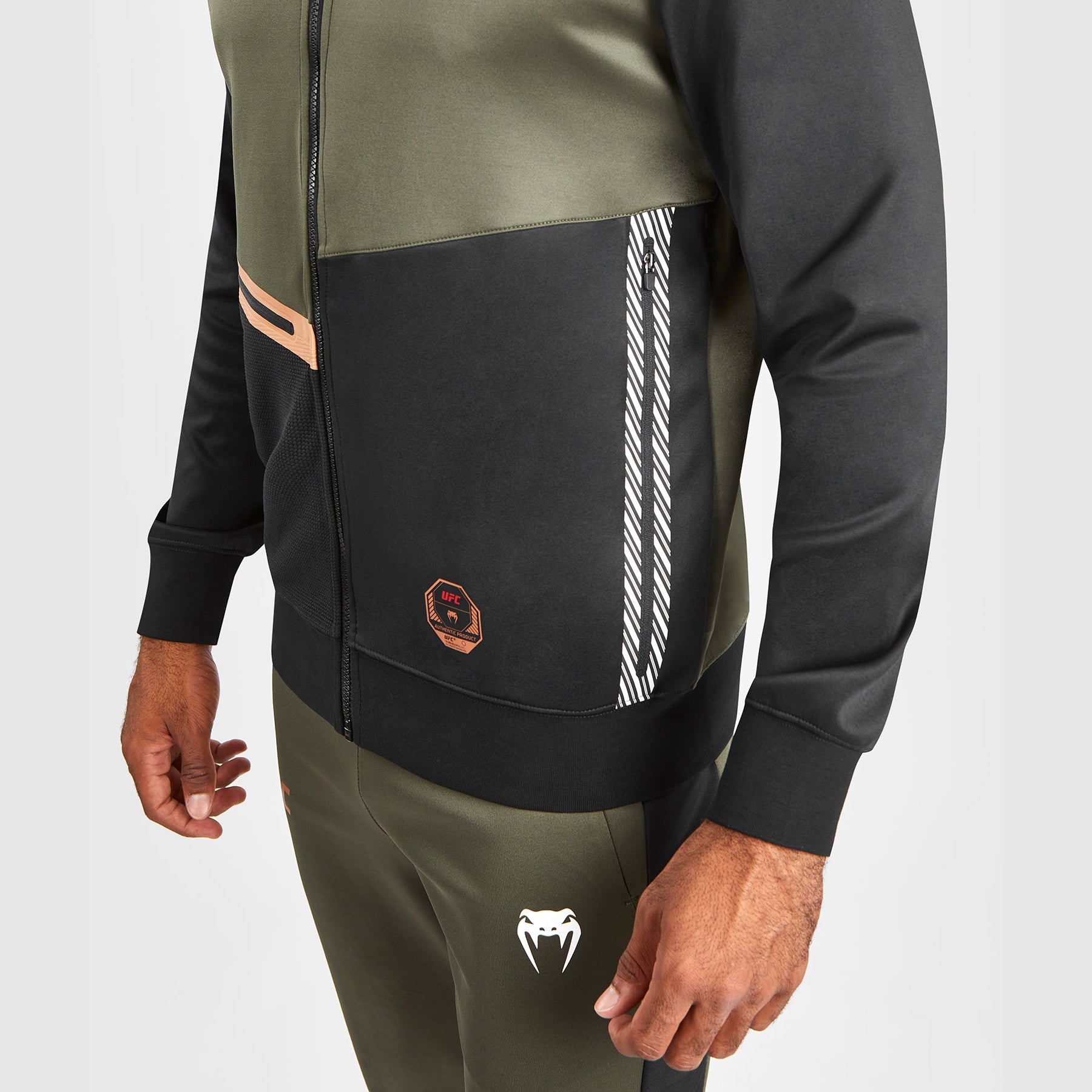 ufc-adrenaline-by-venum-fight-week-herren-zip-hoodie-khaki-bronze image 8