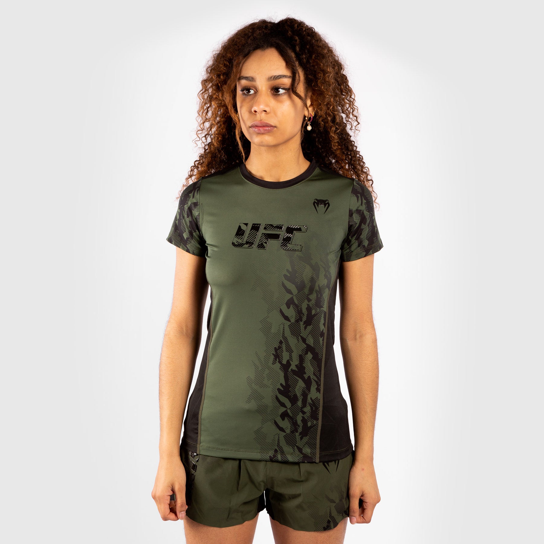 venum-ufc-authentic-fight-week-damen-performance-t-shirt-kurzarm-khaki image 1