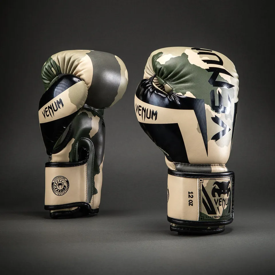 venum-elite-camo-boxhandschuhe-khaki-cremewei image 1