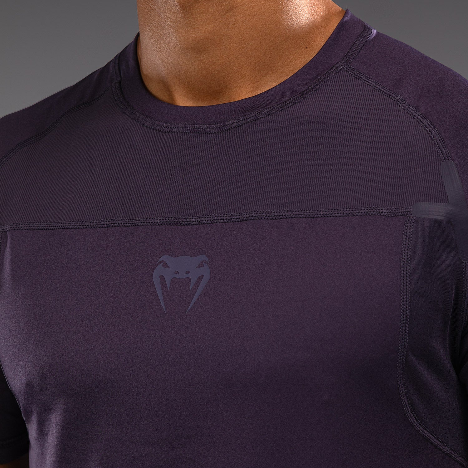 venum-g-fit-air-dry-tech-t-shirt-herren-dunkelviolett image 5