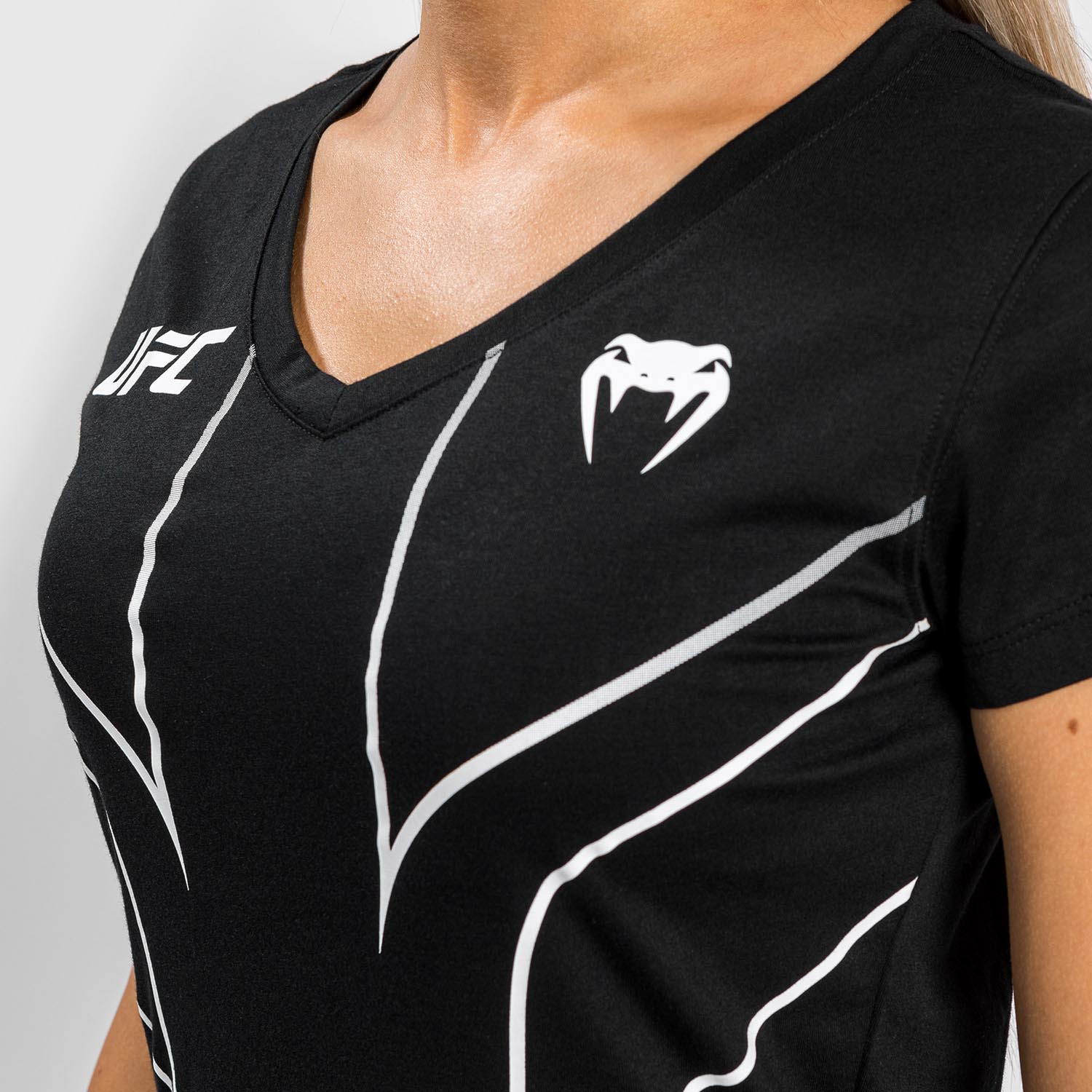 venum-ufc-fight-night-2-0-replica-t-shirt-damen-schwarz image 5