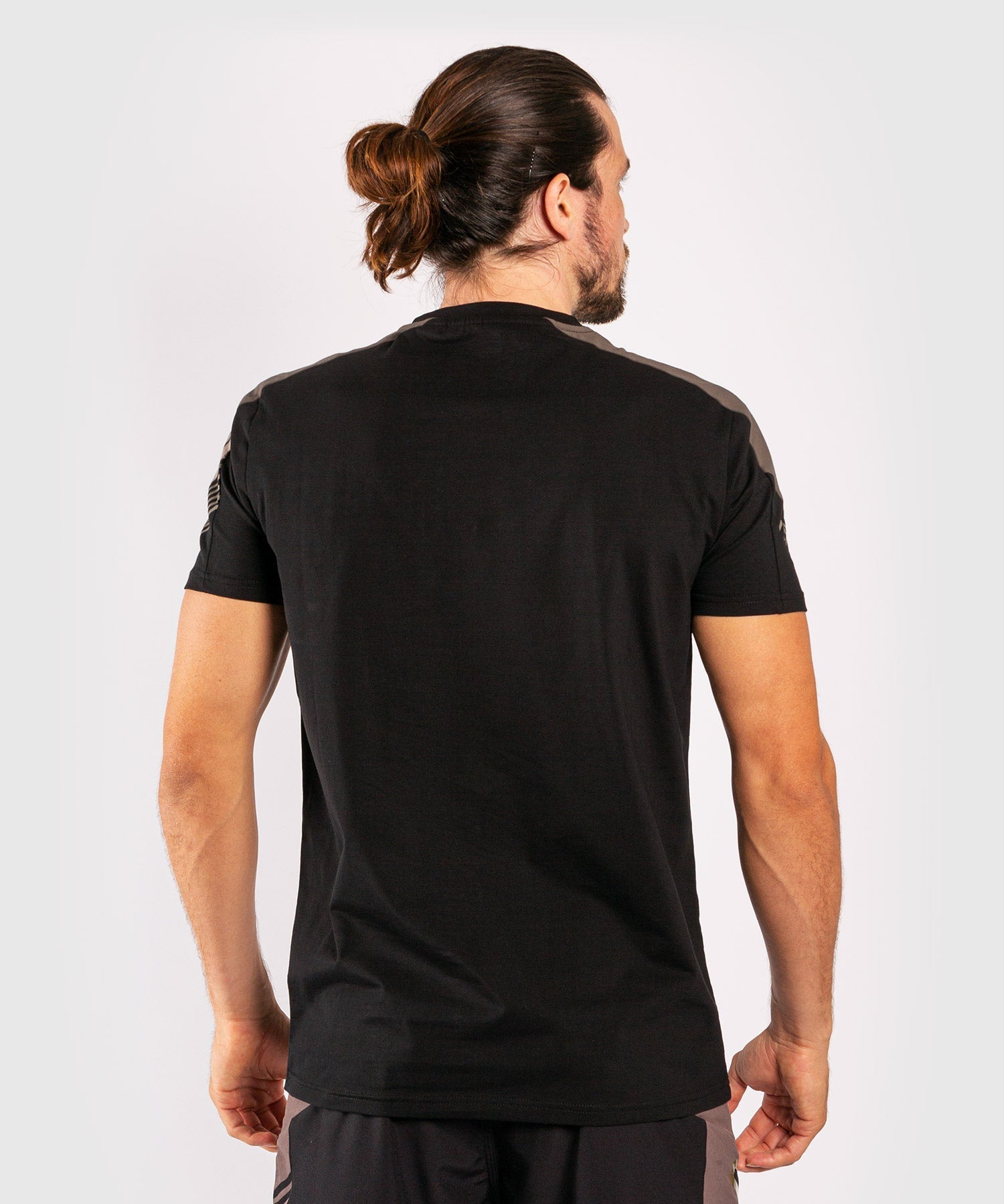 venum-cargo-t-shirt-herren-schwarz-grau image 4