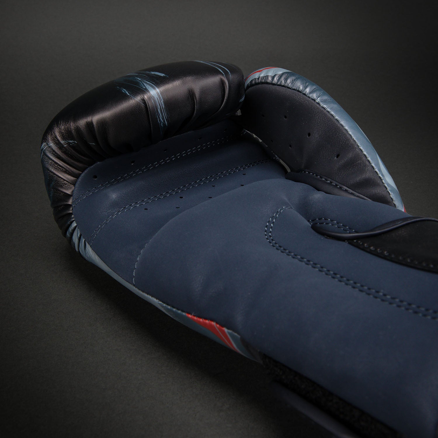 venum-demon-boxhandschuhe-schwarz-grau image 4
