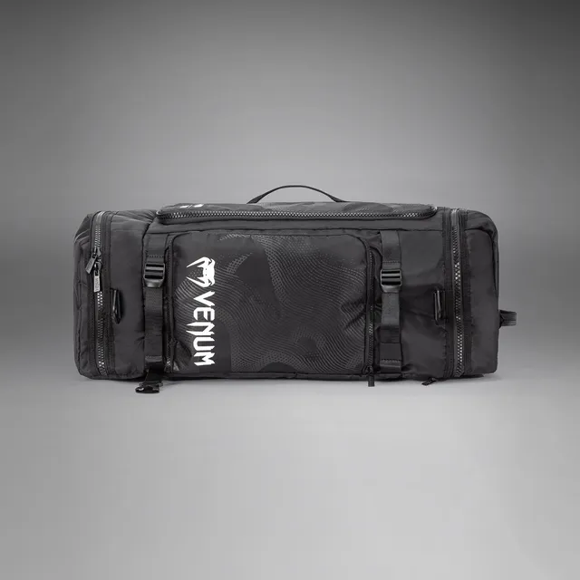 venum-shockwave-sporttasche-convertible-48l-schwarz image 1
