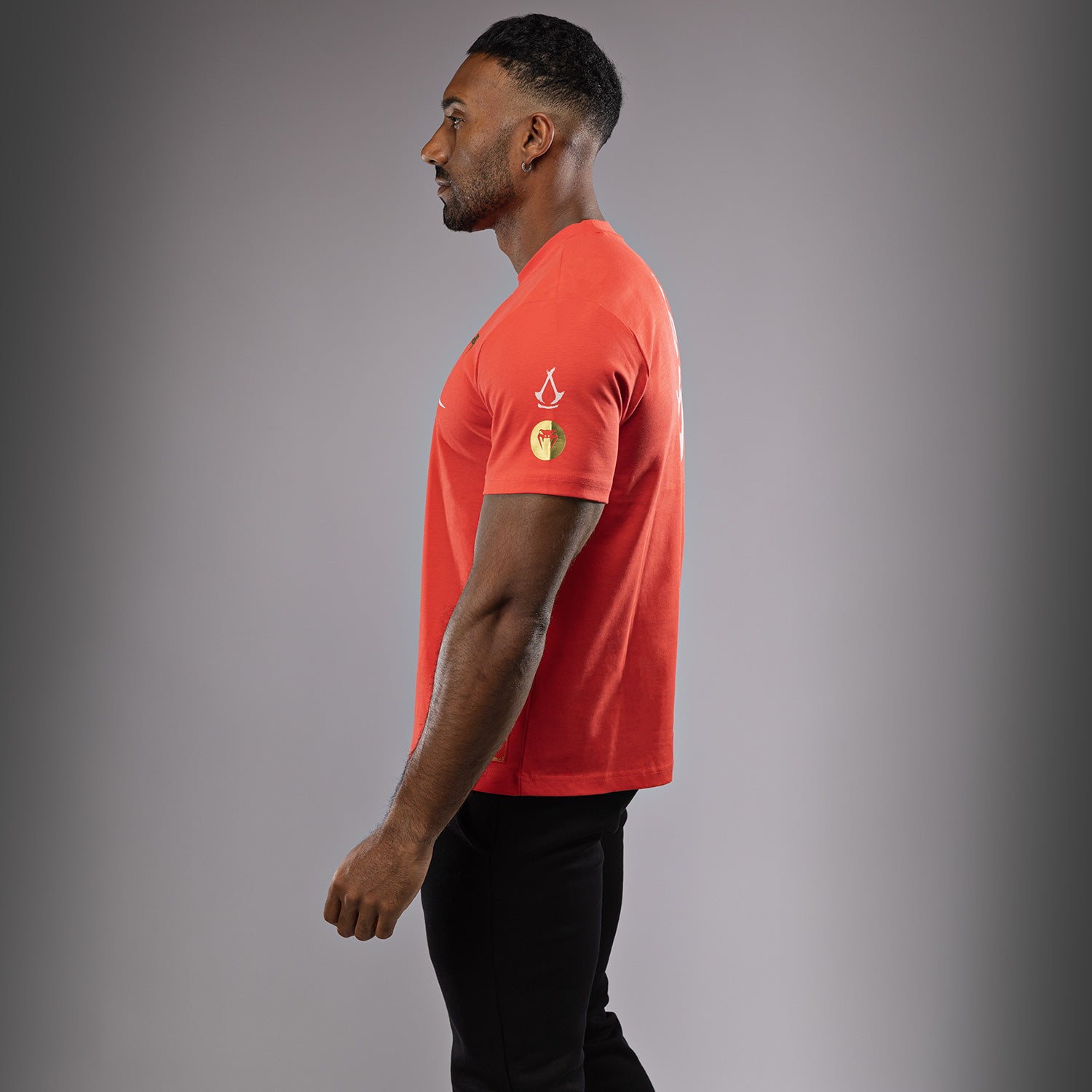 venum-x-assassin-s-creed-shadows-t-shirt-herren-rot image 2