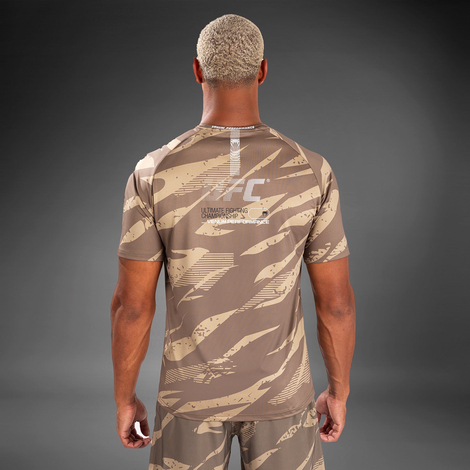 ufc-adrenaline-by-venum-fight-week-herren-dry-tech-t-shirt-desert-camo image 2