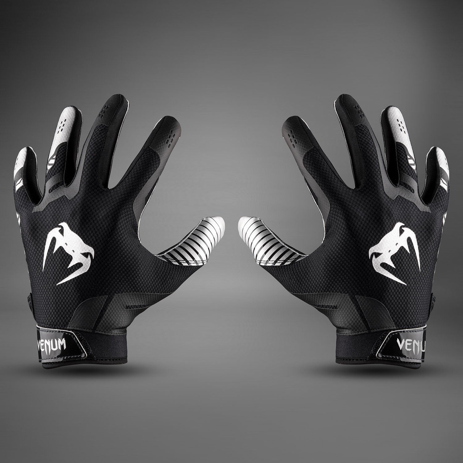 venum-elite-football-handschuhe-schwarz-silber image 5