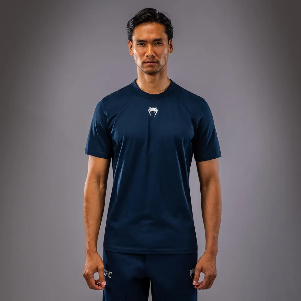 venum-ufc-fusion-fight-week-kurzarm-t-shirt-herren-solid-ozeanisches-blau image 1