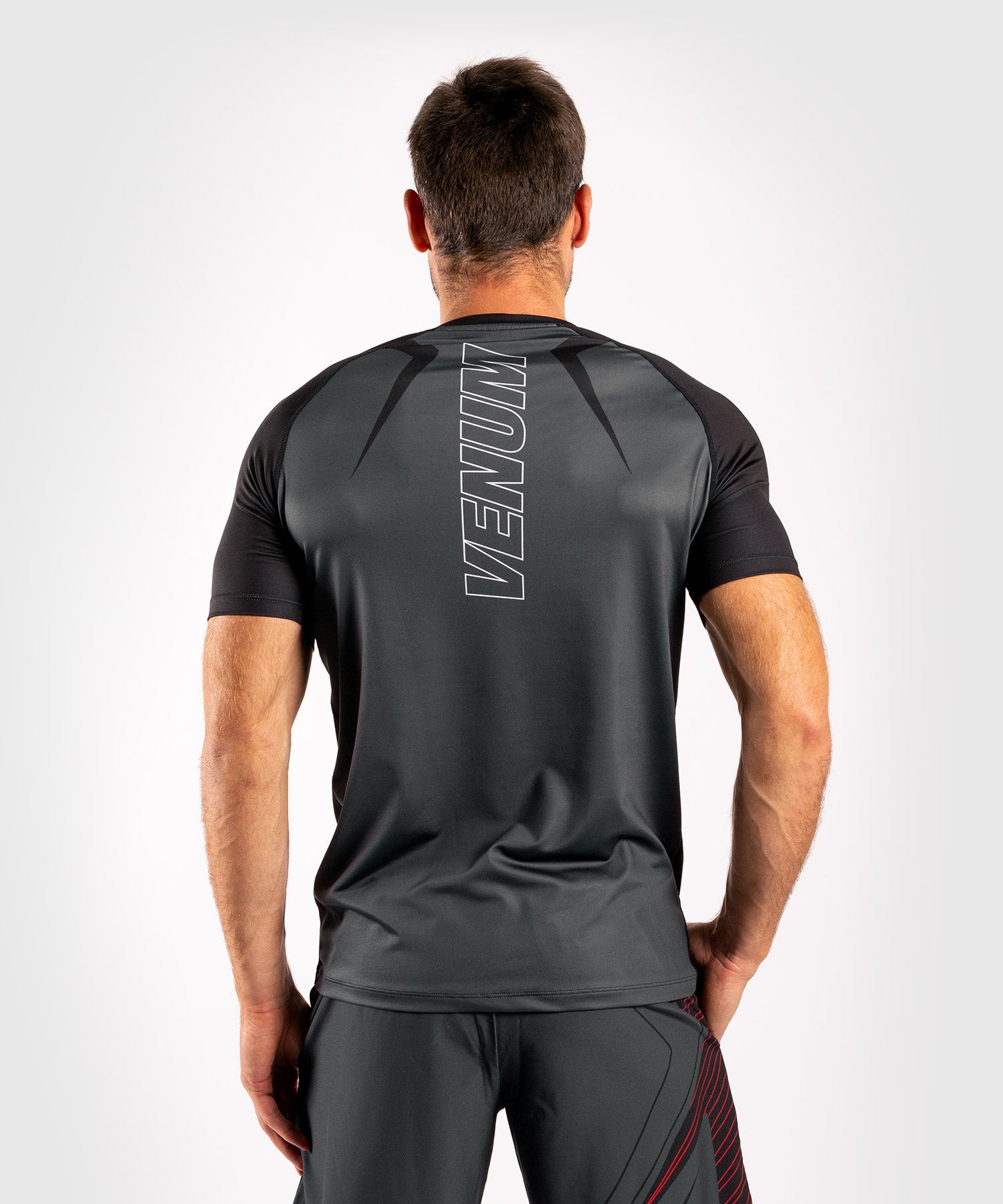 venum-contender-5-0-dry-tech-t-shirt-herren-schwarz-rot image 4