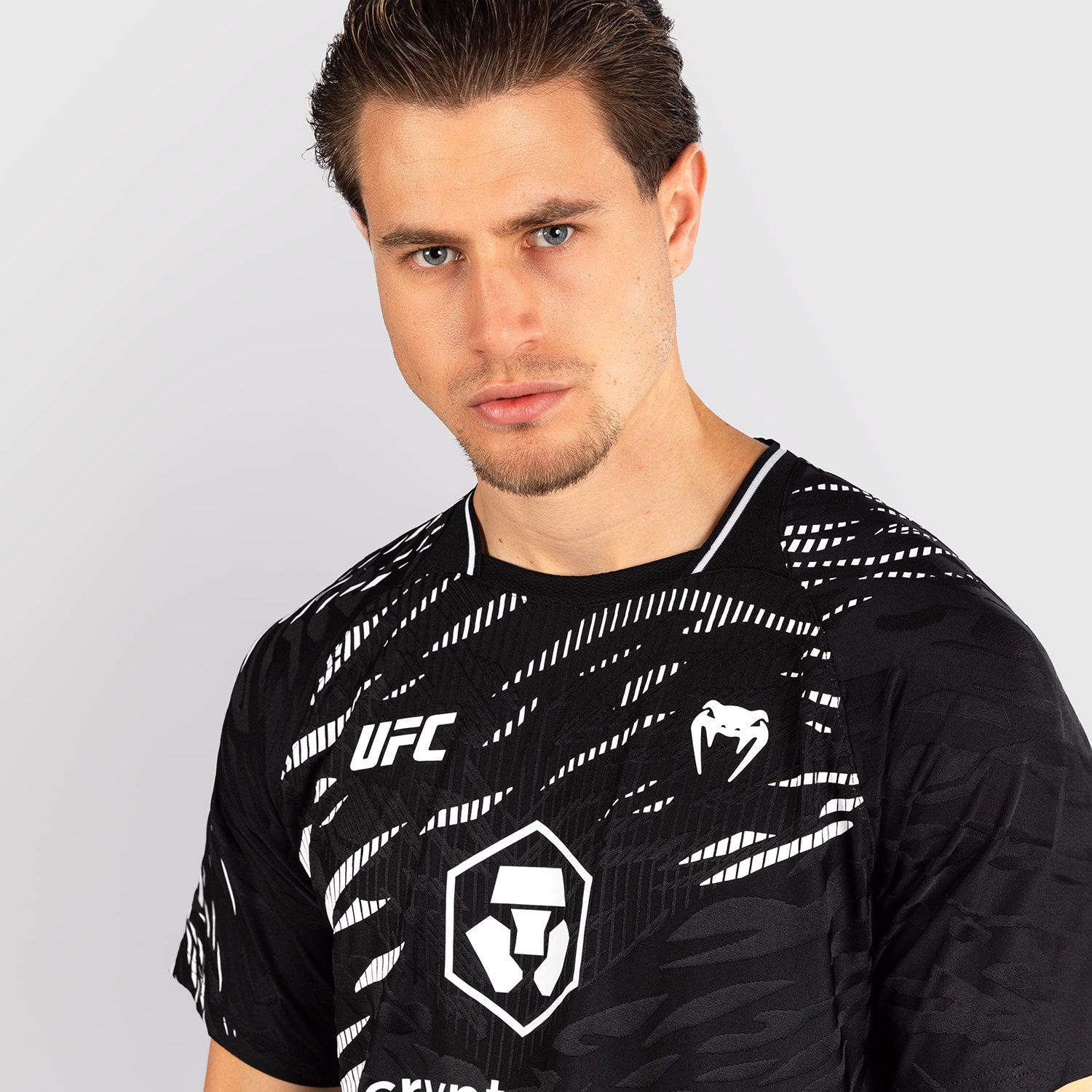 venum-ufc-fusion-authentic-fight-night-walkout-jersey-herren-schwarz image 5
