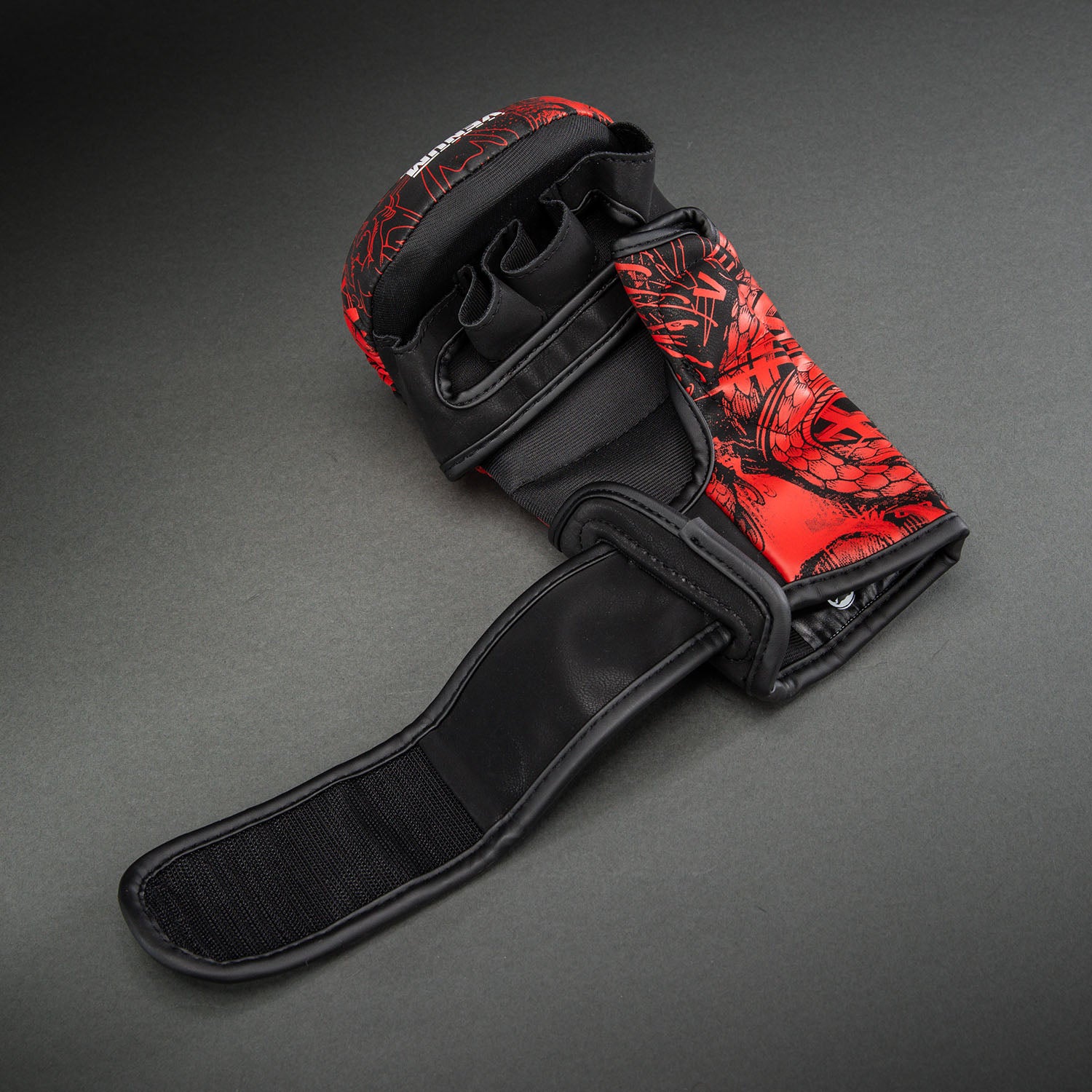 venum-20th-anniversary-sparringhandschuhe-schwarz-rot image 5