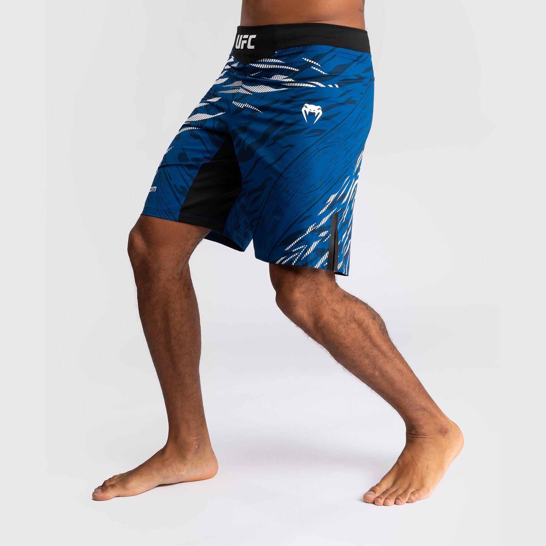 venum-ufc-fusion-personalized-authentic-fight-night-fight-short-long-fit-herren- image 4