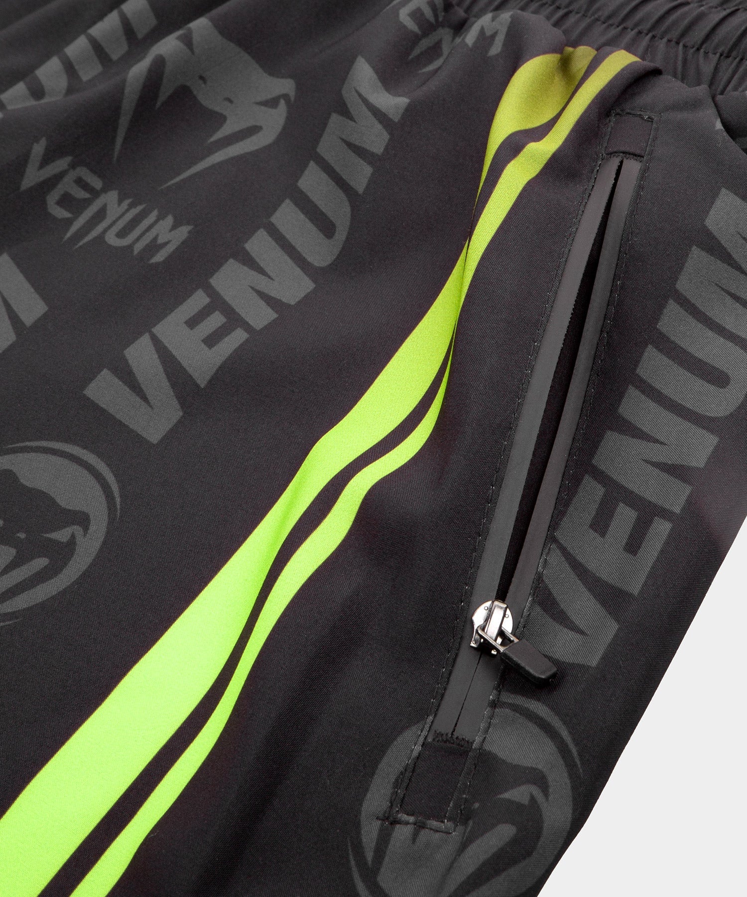 venum-logos-fitness-shorts-schwarz-neongelb-herren image 6