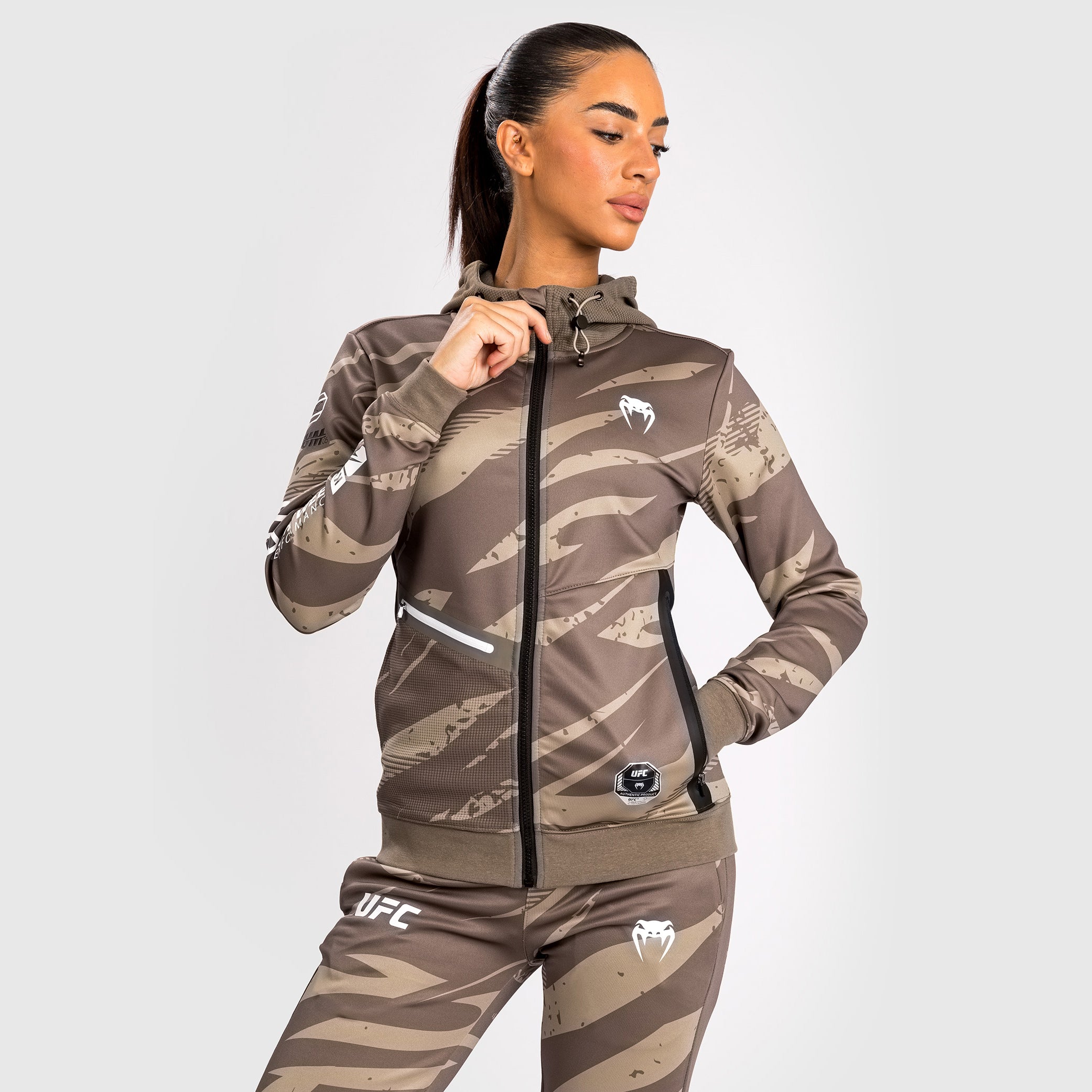 ufc-adrenaline-by-venum-fight-week-zip-hoodie-damen-desert-camo image 1