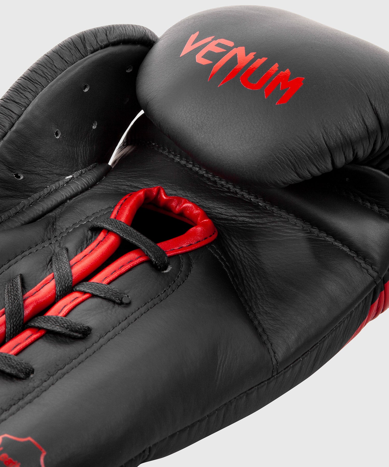 venum-giant-2-0-professionelle-boxhandschuhe-mit-schn-rung-2 image 5