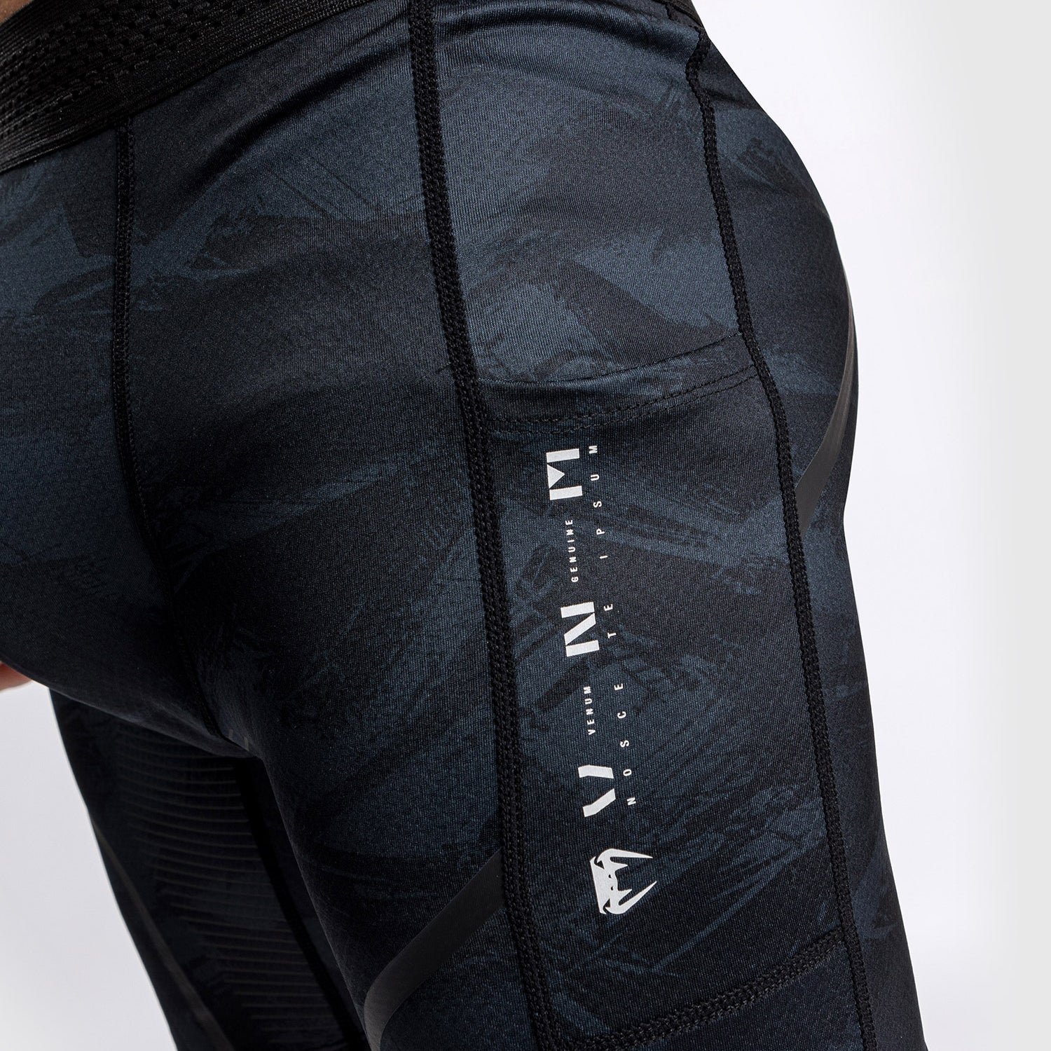 venum-electron-3-0-vale-tudo-shorts-schwarz image 5