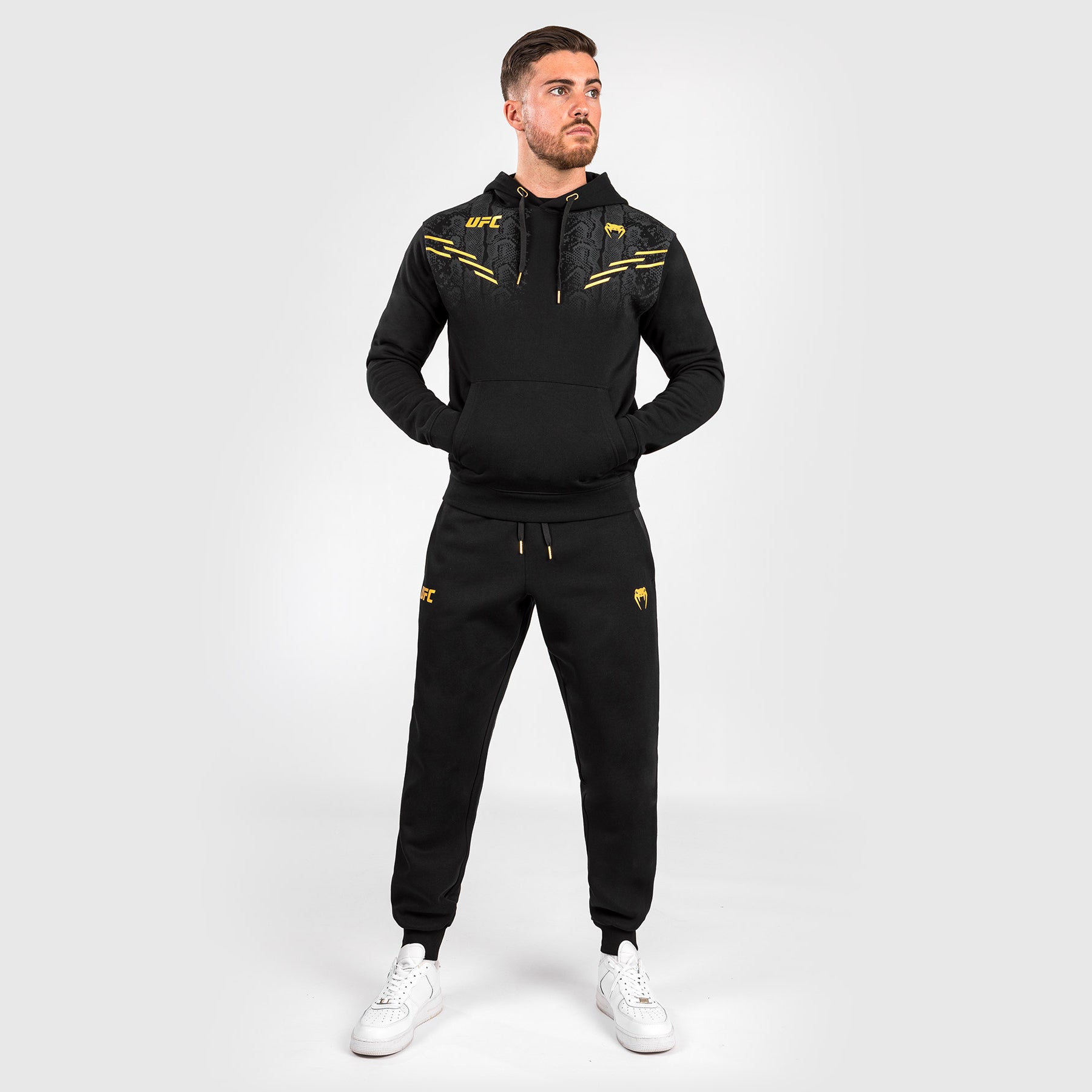 ufc-adrenaline-by-venum-replica-herrenhose-champion-schwarz-gold image 4